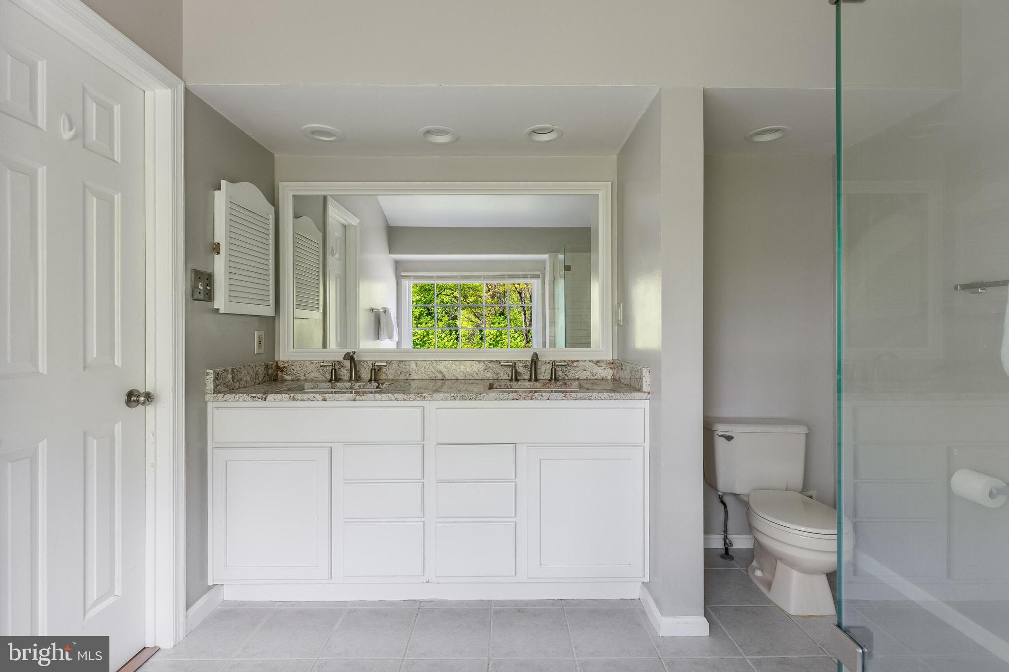 SOUTH RUN OAKS - Residential