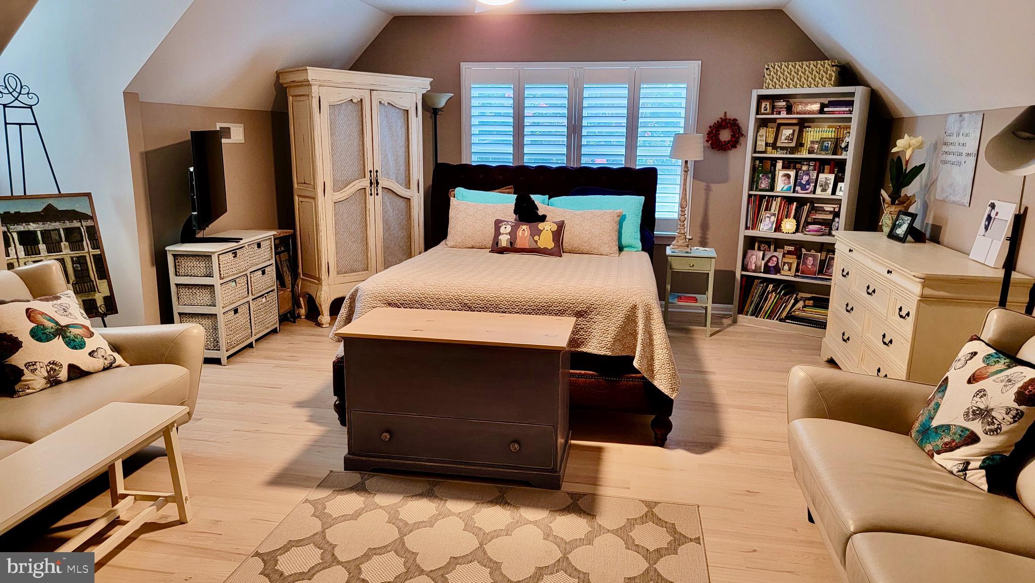 BAY CITY - Residential