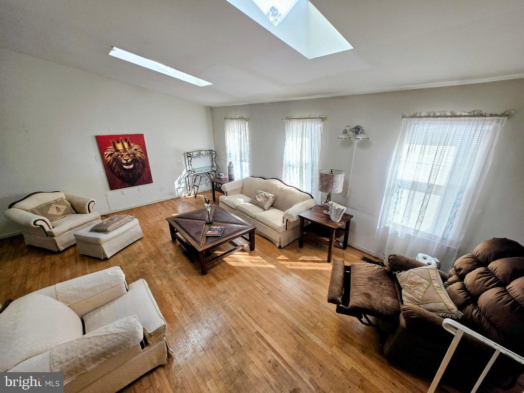 PISCATAWAY ESTATES - Residential