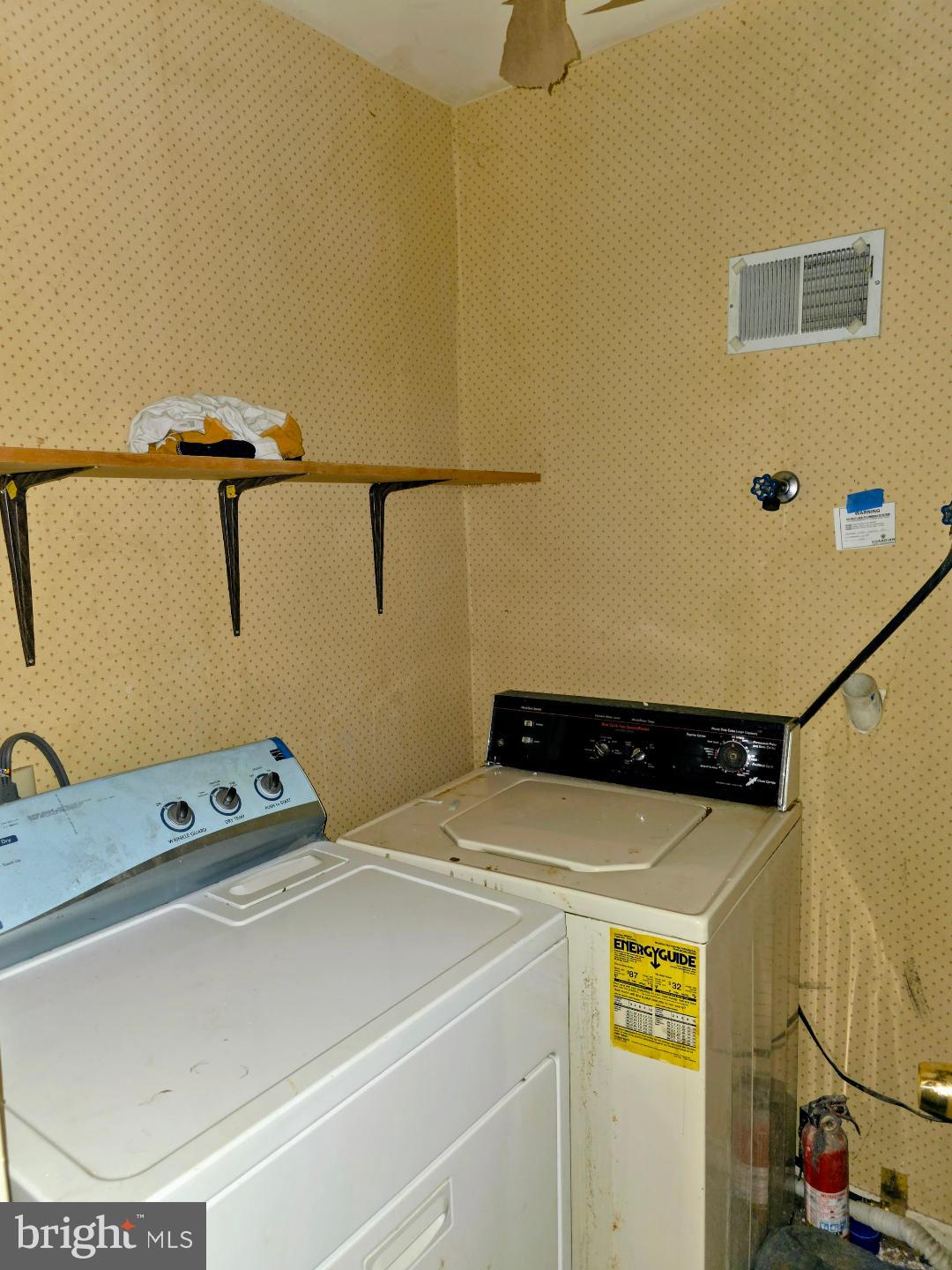 PISCATAWAY ESTATES - Residential