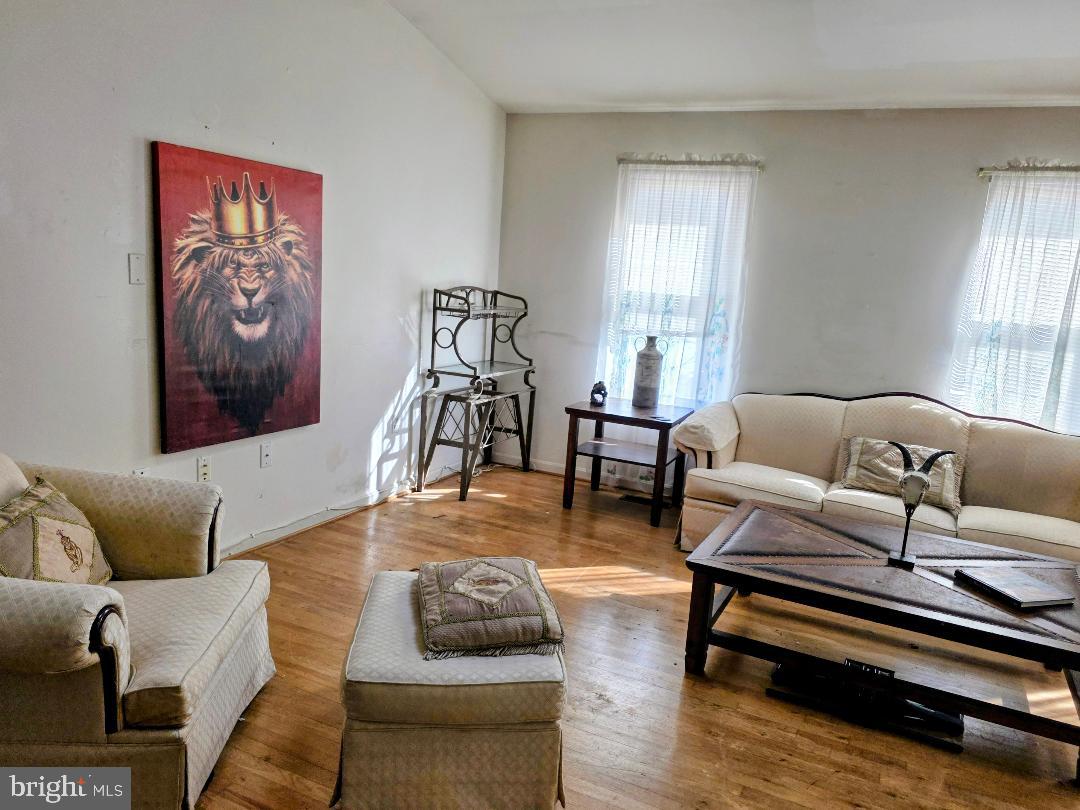 PISCATAWAY ESTATES - Residential