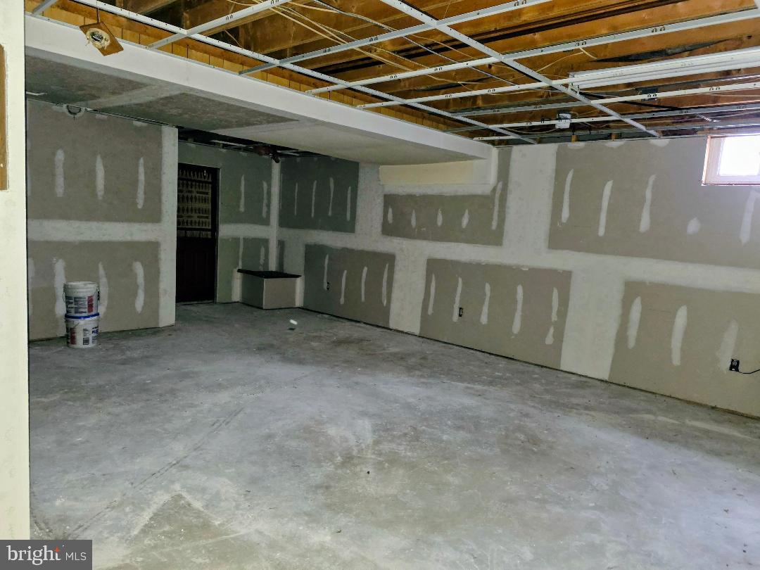 PISCATAWAY ESTATES - Residential