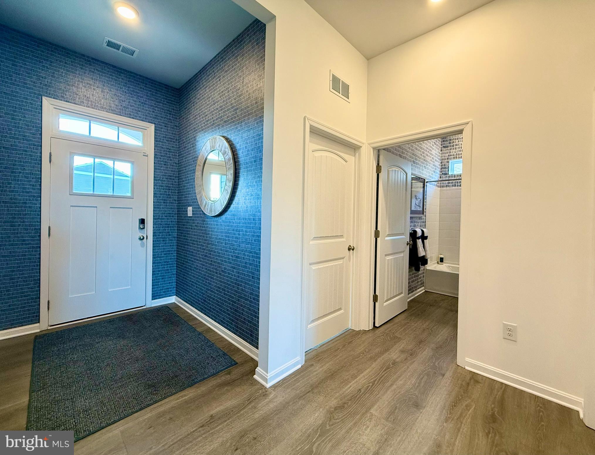 9186 GREENWAY TRAIL