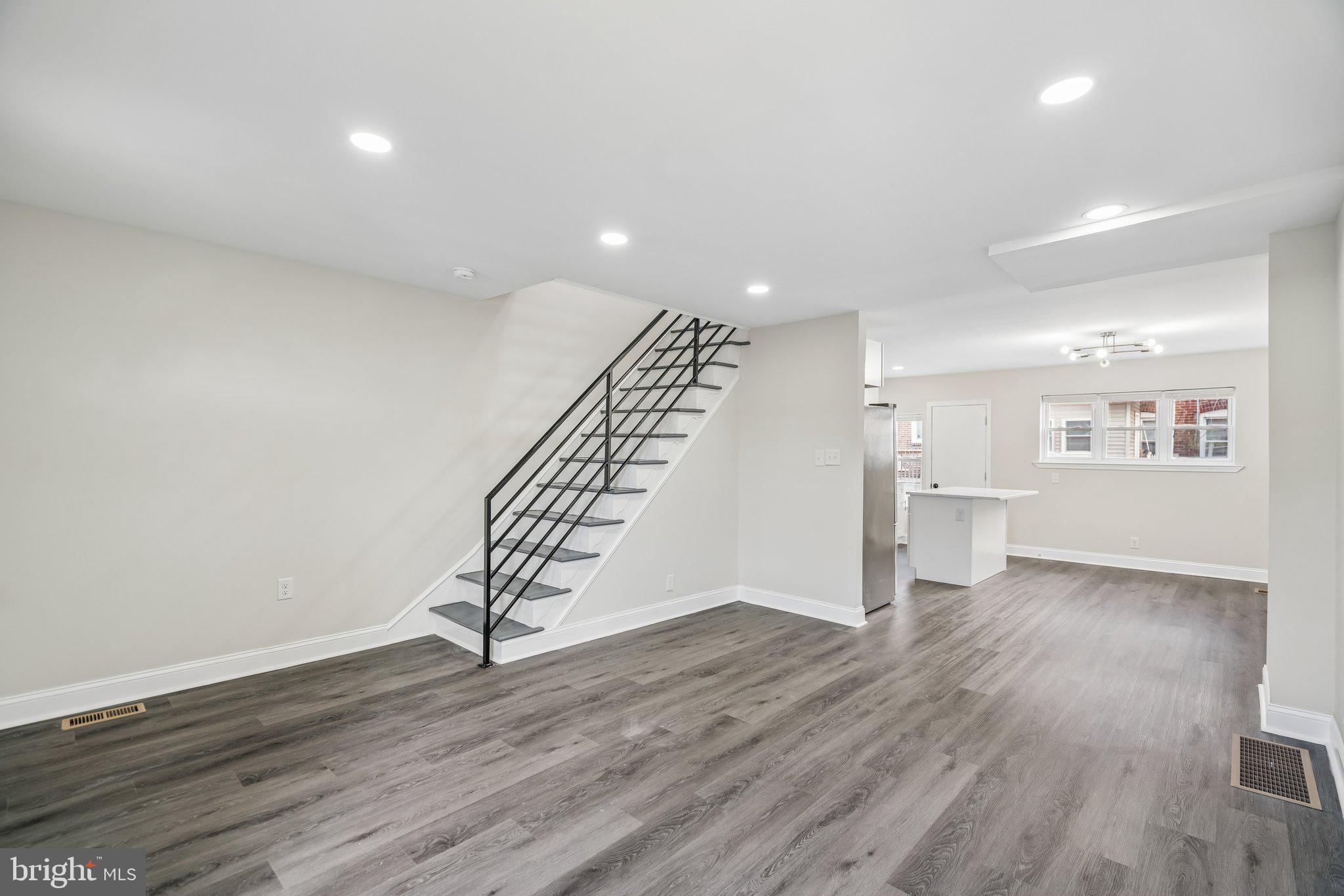 127 WHITELY TERRACE