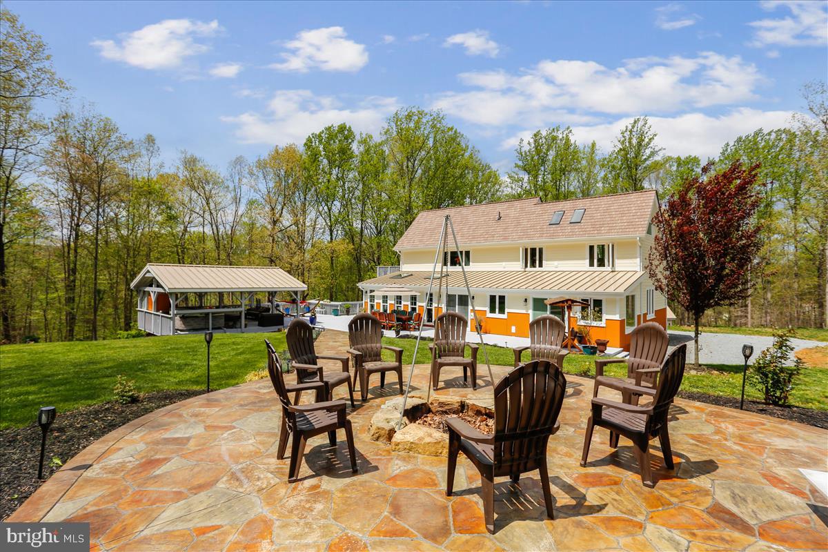 LEESBURG - Residential