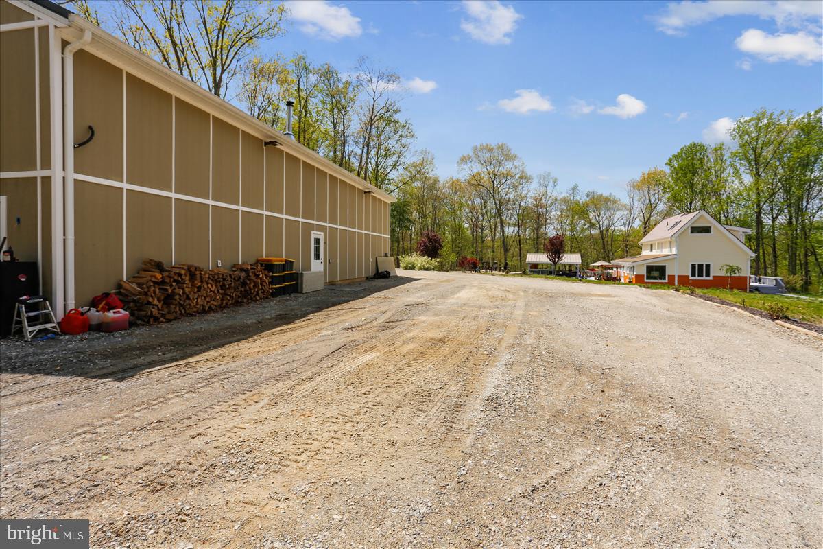 LEESBURG - Residential