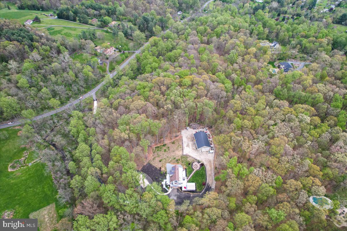 LEESBURG - Residential