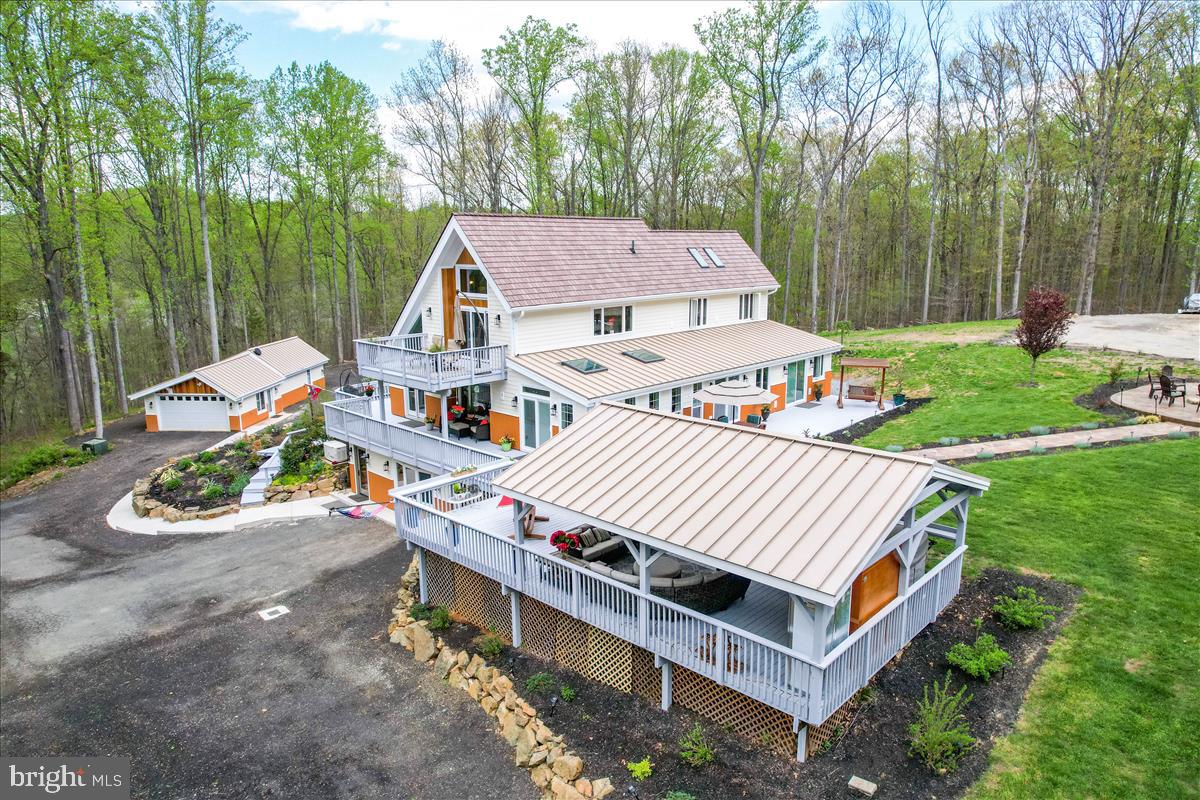 LEESBURG - Residential