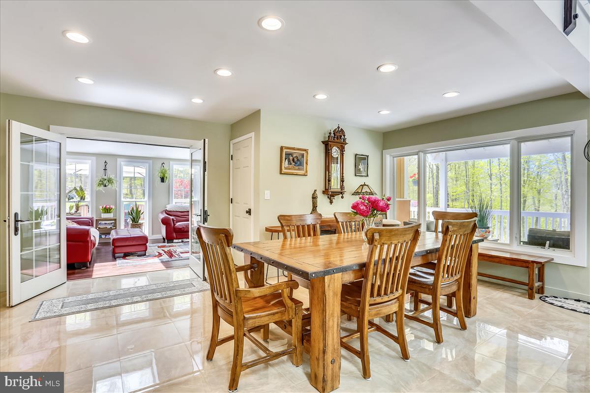 LEESBURG - Residential