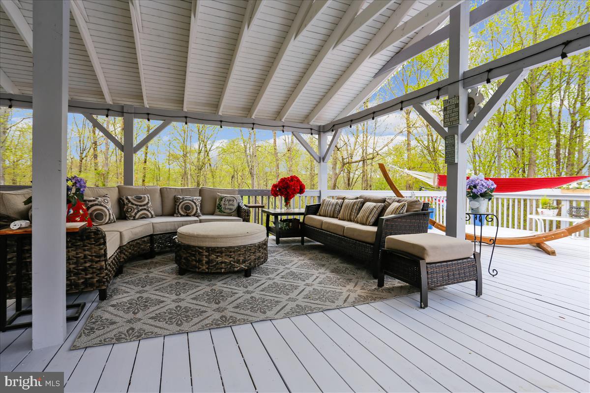 LEESBURG - Residential