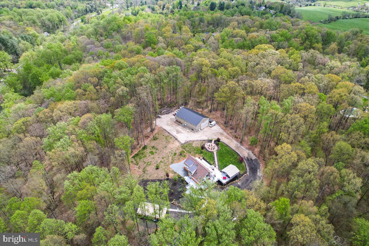 LEESBURG - Residential