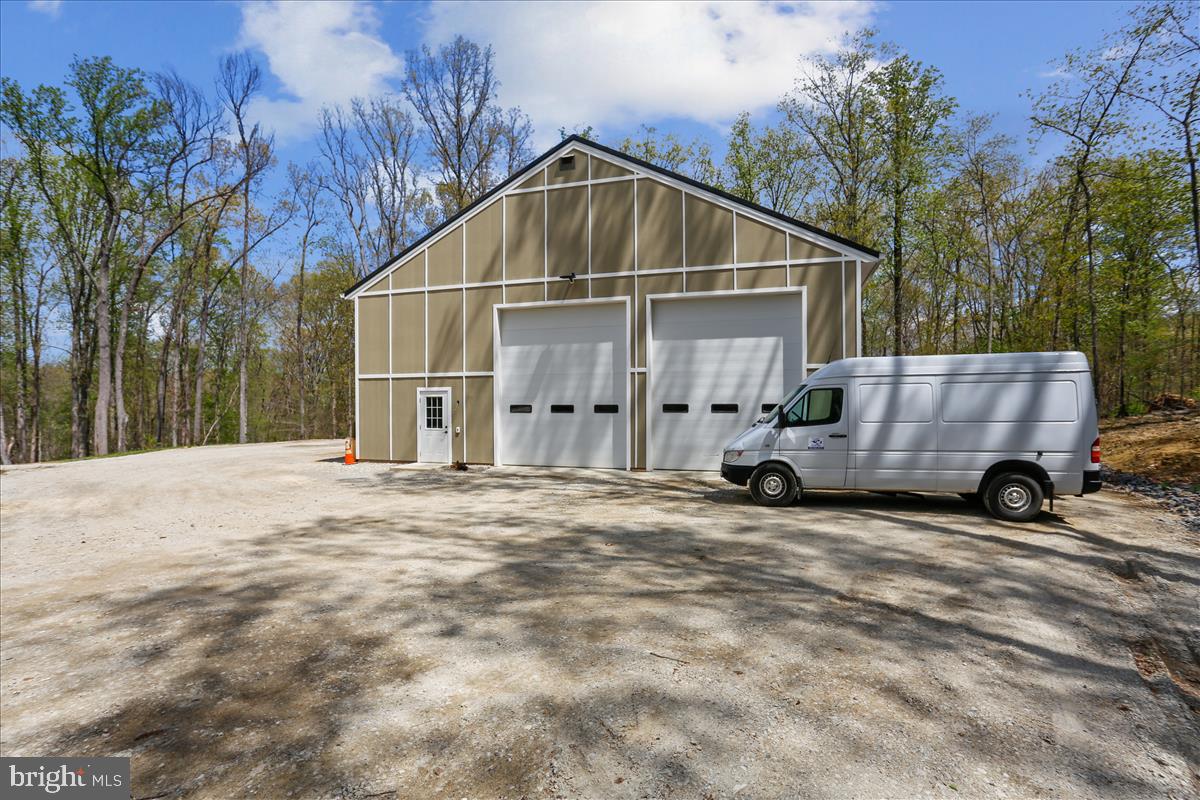 LEESBURG - Residential