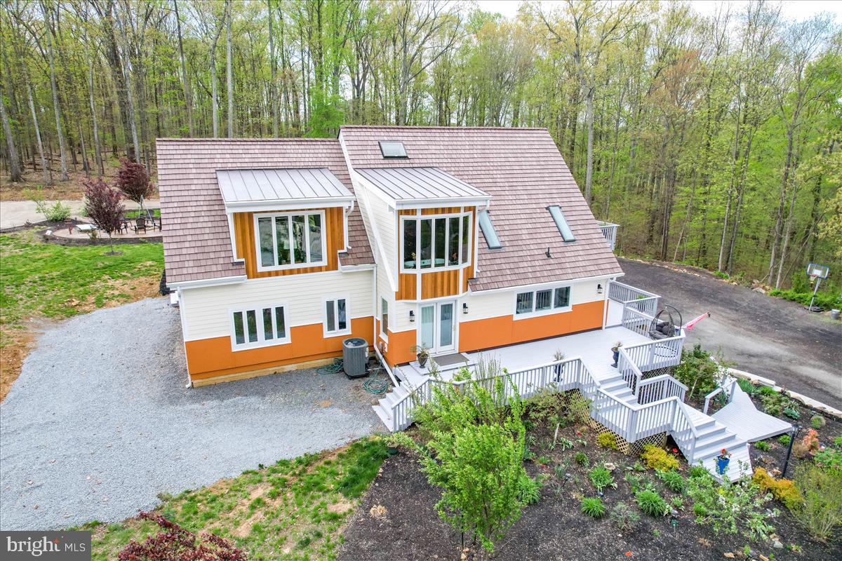 LEESBURG - Residential