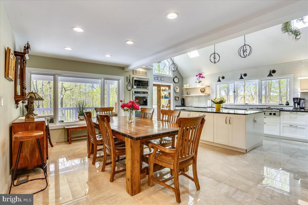 LEESBURG - Residential