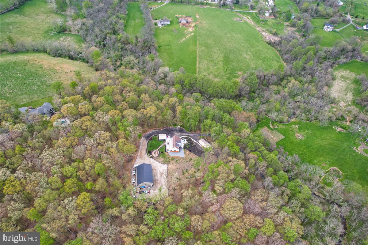 LEESBURG - Residential