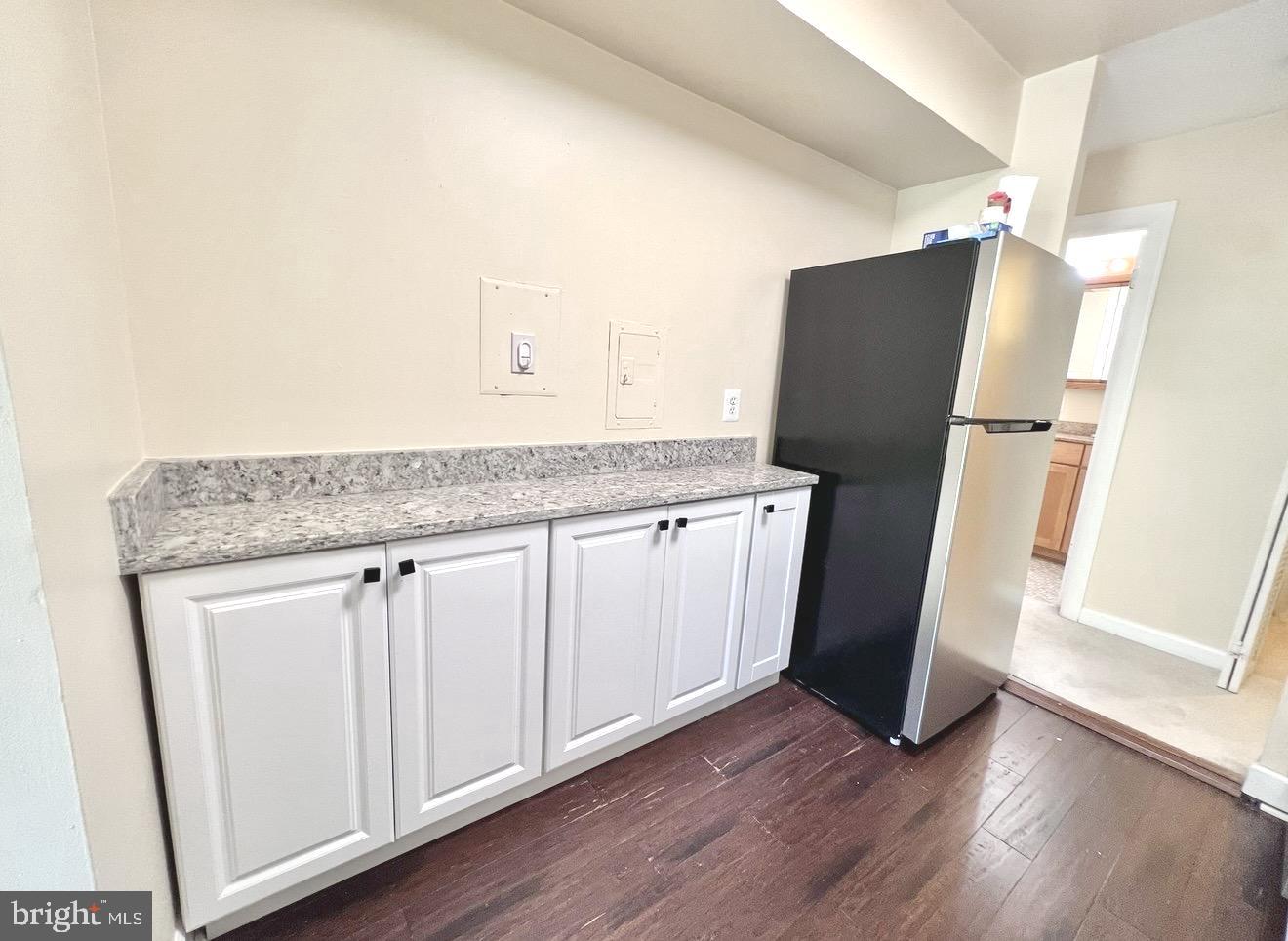 WOODBURN VILLAGE - Residential