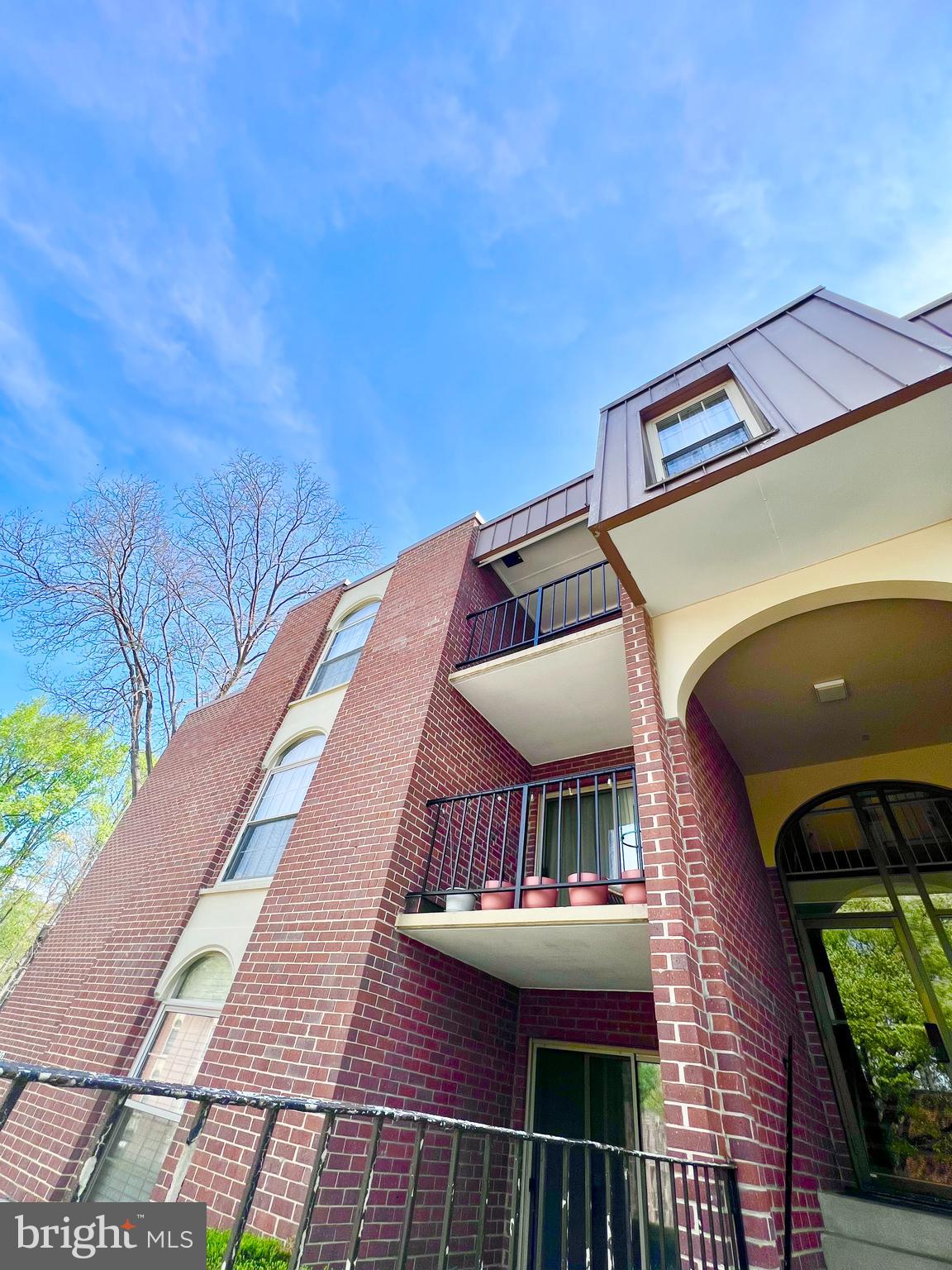 WOODBURN VILLAGE - Residential