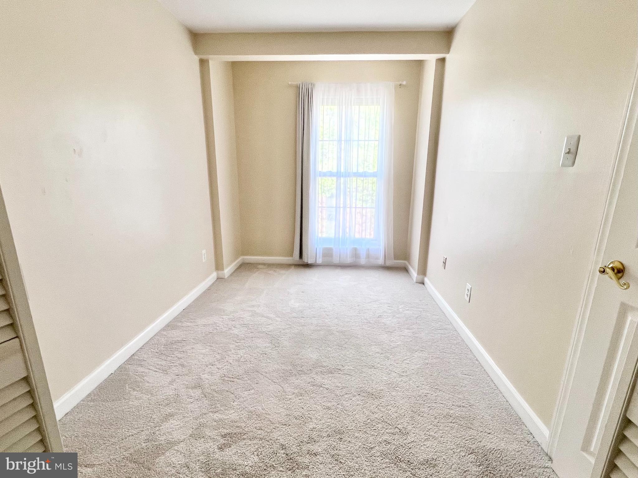 WOODBURN VILLAGE - Residential