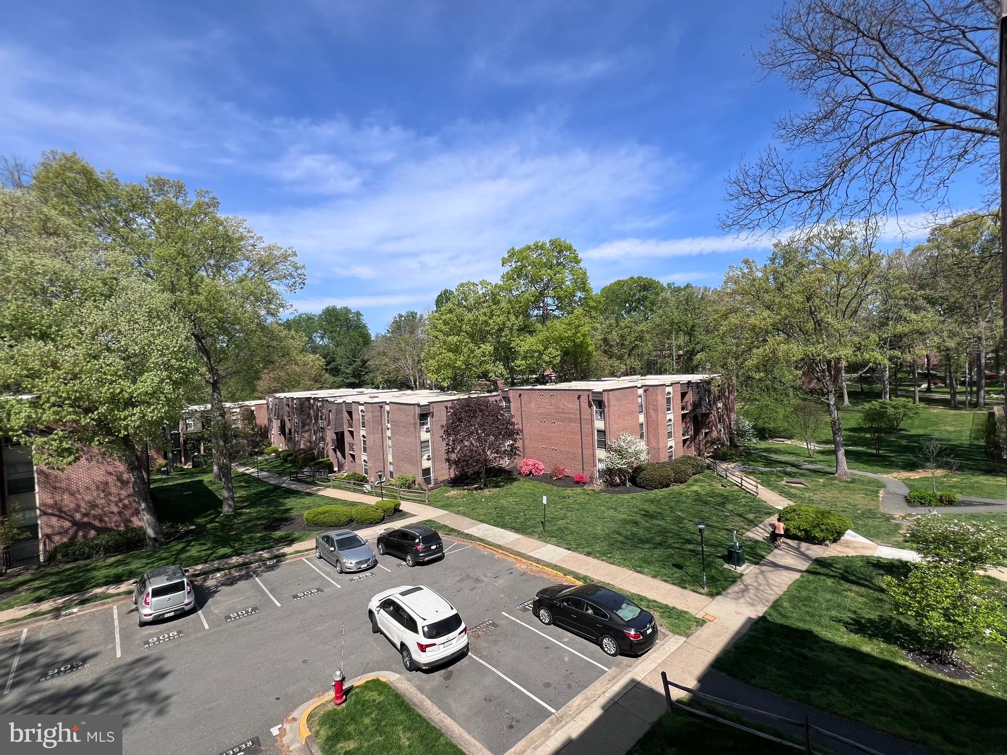 WOODBURN VILLAGE - Residential