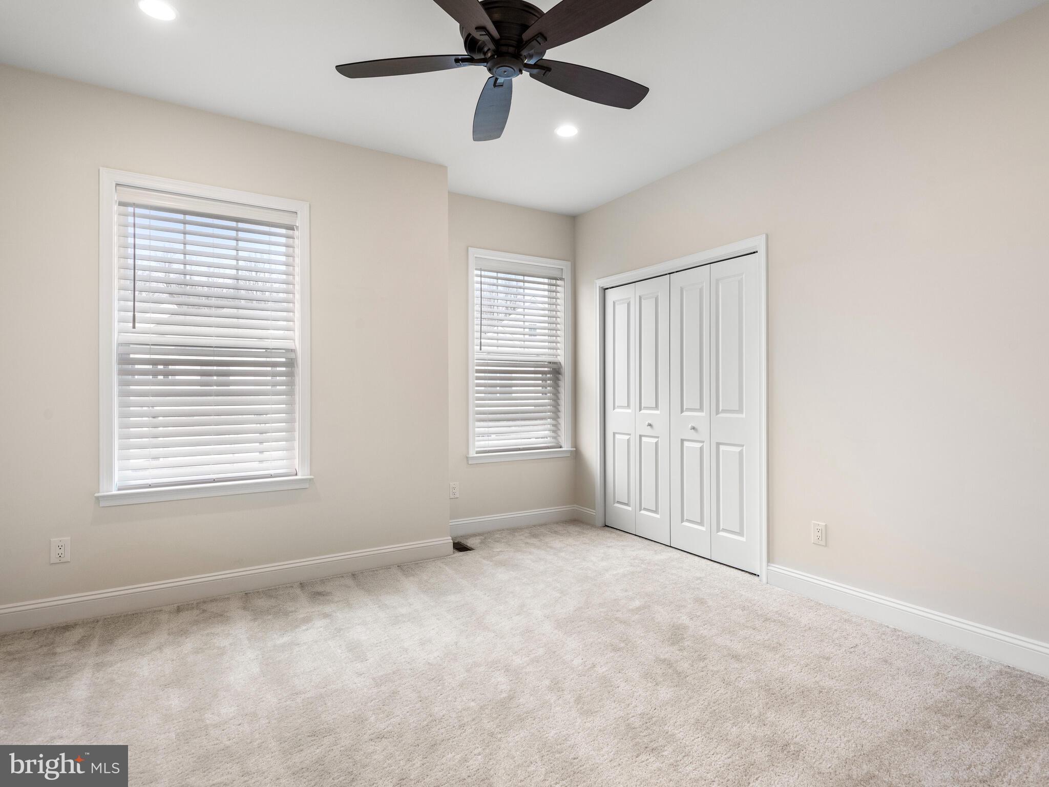 WILLISTOWN POINT - Residential