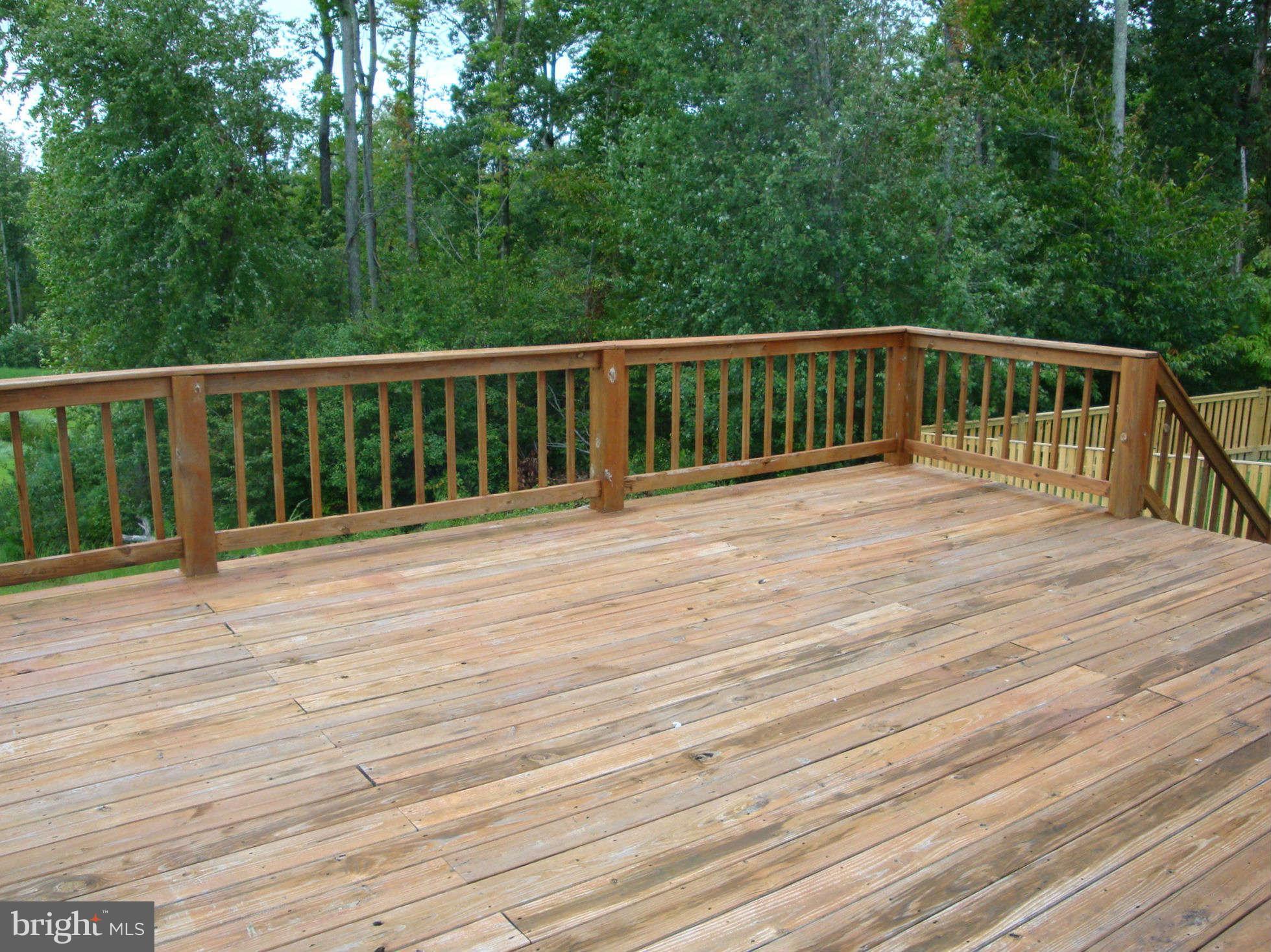 WESTBURY - Residential Lease