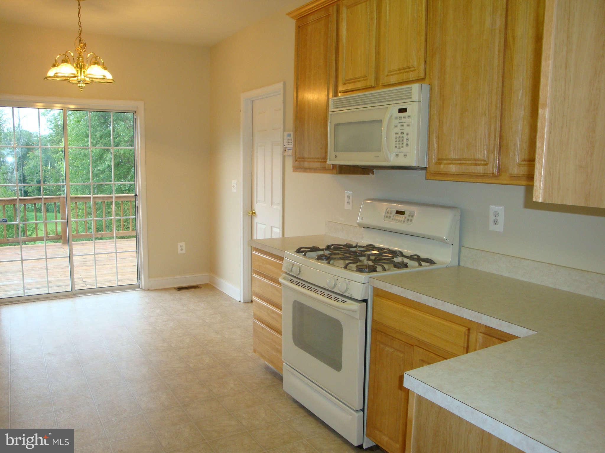 WESTBURY - Residential Lease