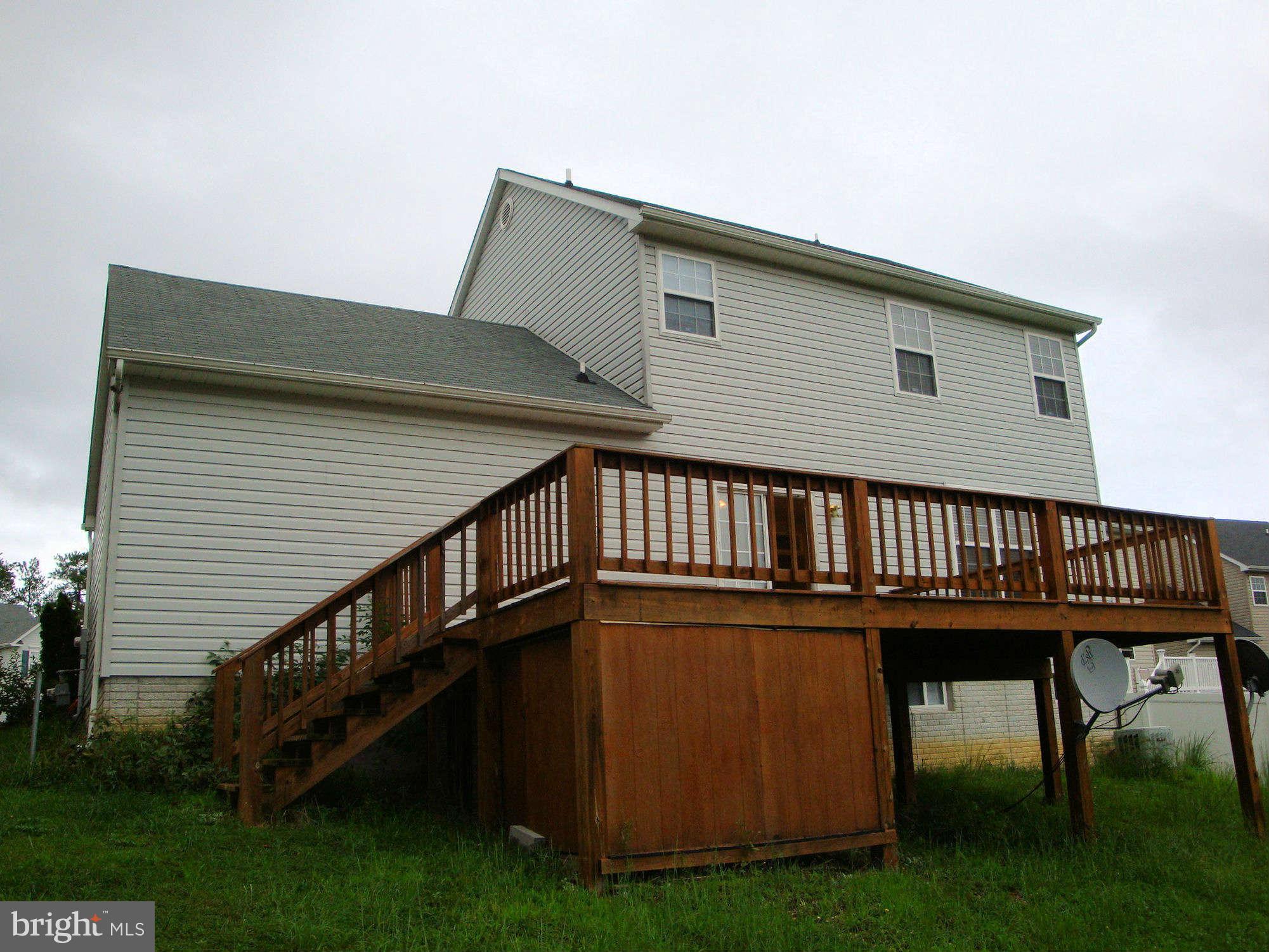 WESTBURY - Residential Lease