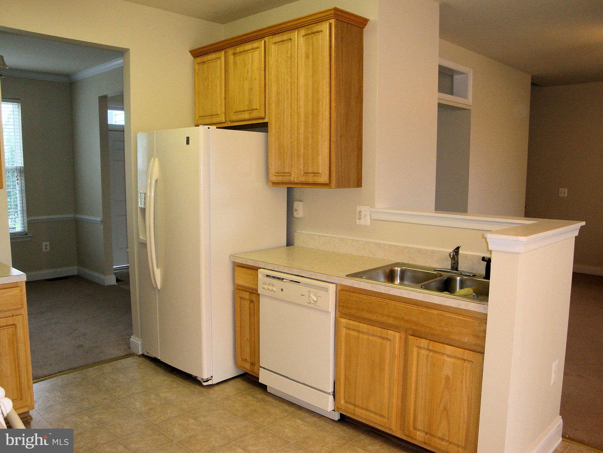 WESTBURY - Residential Lease
