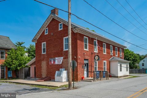 Photo of 21400 Leiter Street, HAGERSTOWN, MD 21742 (MLS # MDWA2037552)