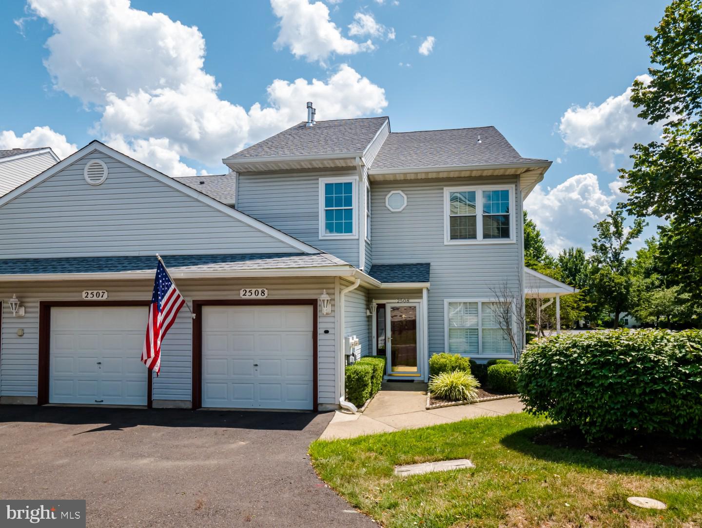 Don't miss this sunny end unit condo in Brookstone. Hardwood floors flow throughout all living spaces. The updated kitchen features an eat-in area, gleaming stainless steel appliances, and a wine fridge. The living room has high ceilings and a cozy gas fireplace with granite hearth. The Primary Bedroom has high ceilings, Casablanca ceiling fan and recessed lighting. The en-suite bathroom has been remodeled with a dressing area, vanity with granite countertop, frameless shower & designer tile. The second and third bedrooms also have recessed lighting and plenty of closet space. Step out onto your private balcony from the living room. This unit is ideally located to the community pool and tennis courts. All of this plus Pennsbury school district and close proximity to 295, Rt 1 and the turnpike.