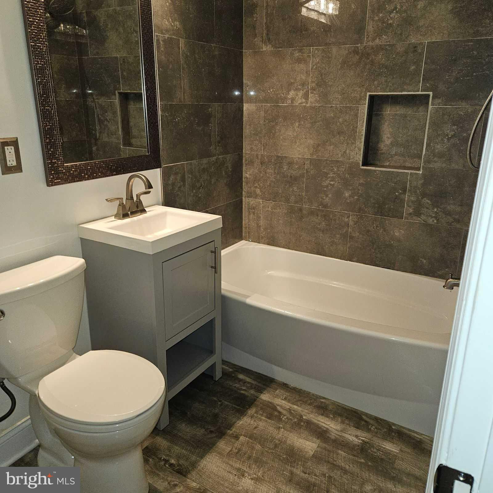 MARYLAND FARMS - Residential Lease