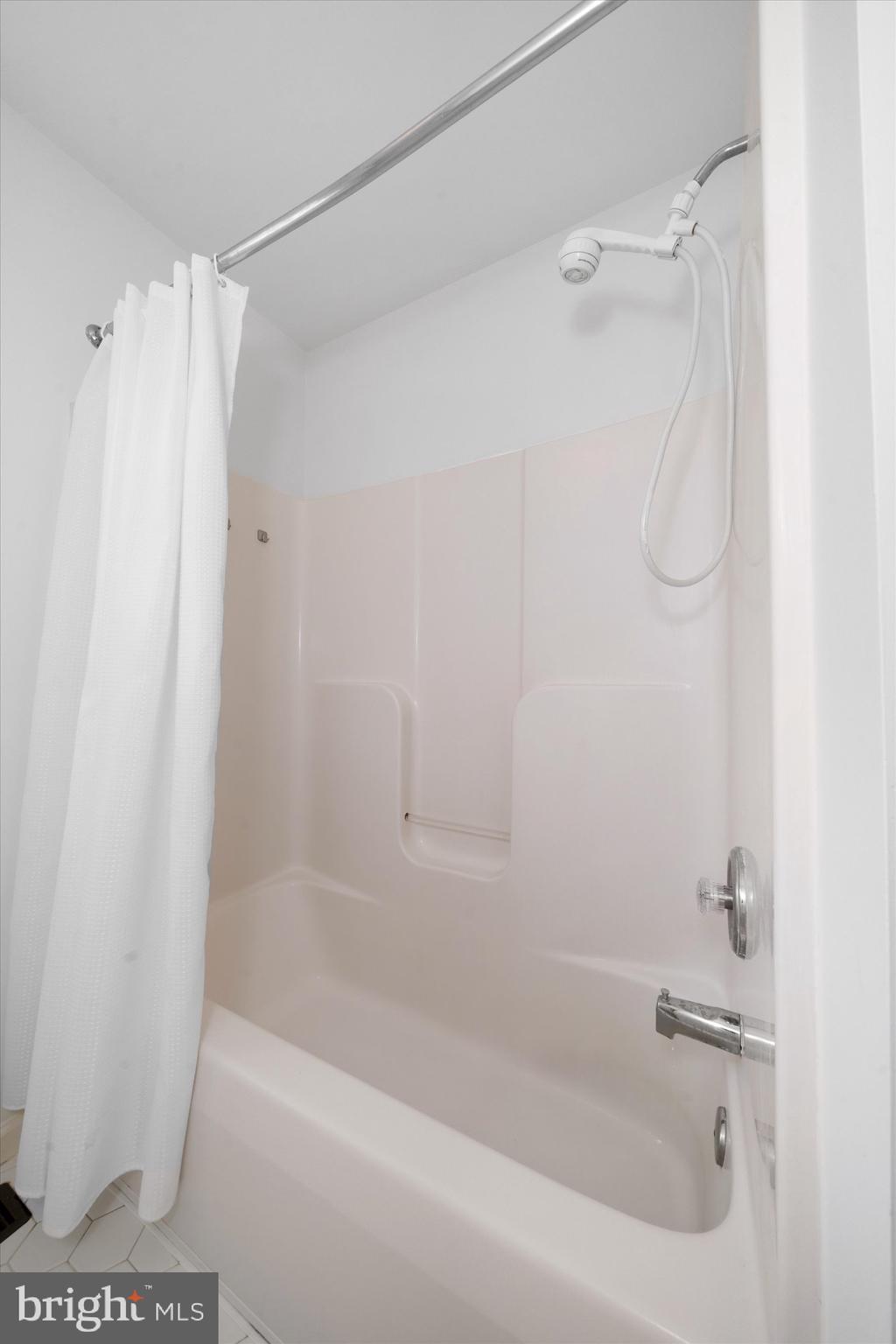 PRESERVE AT LAFAYE - Residential