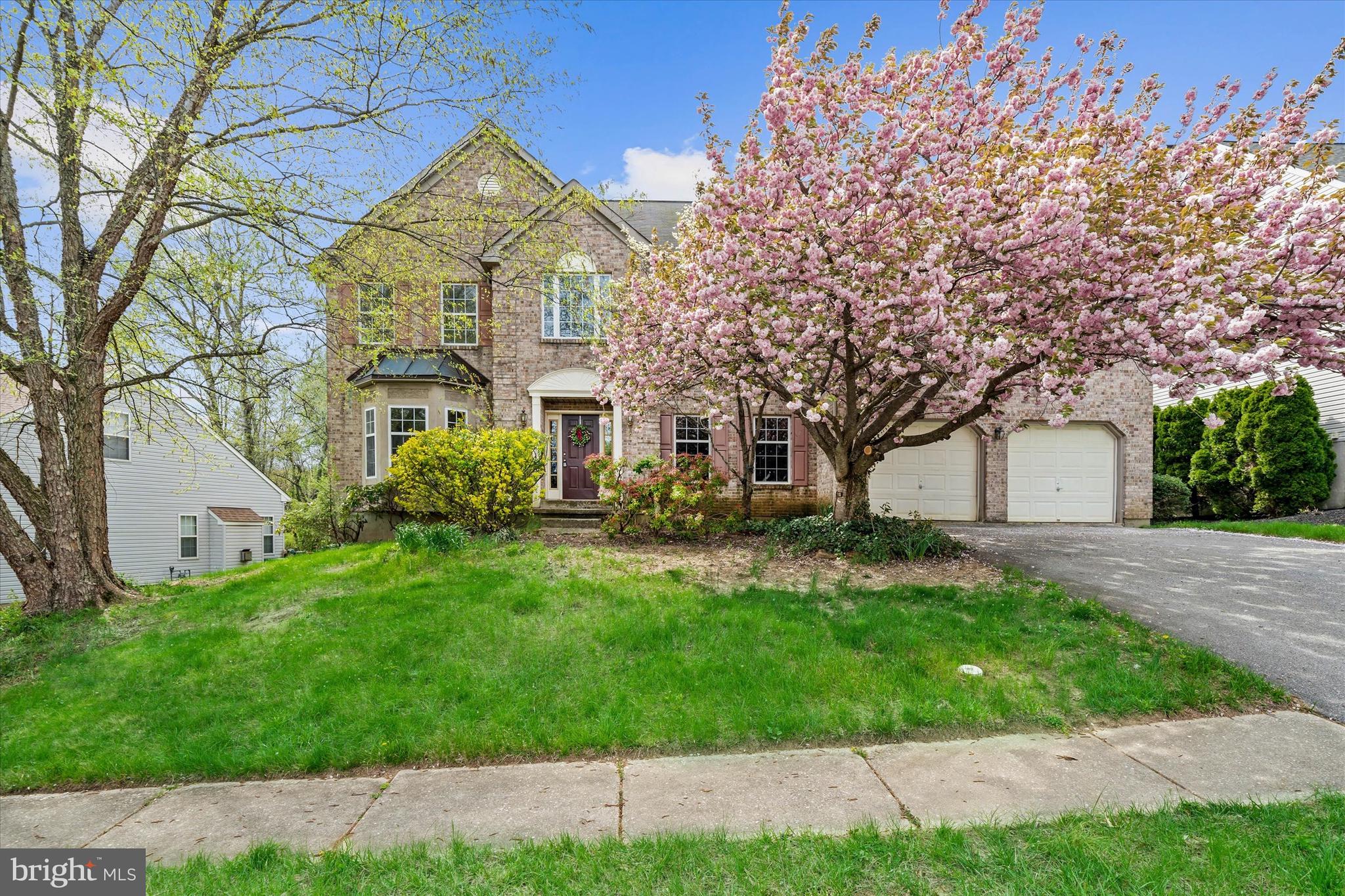 14 LYNAM LOOKOUT DRIVE