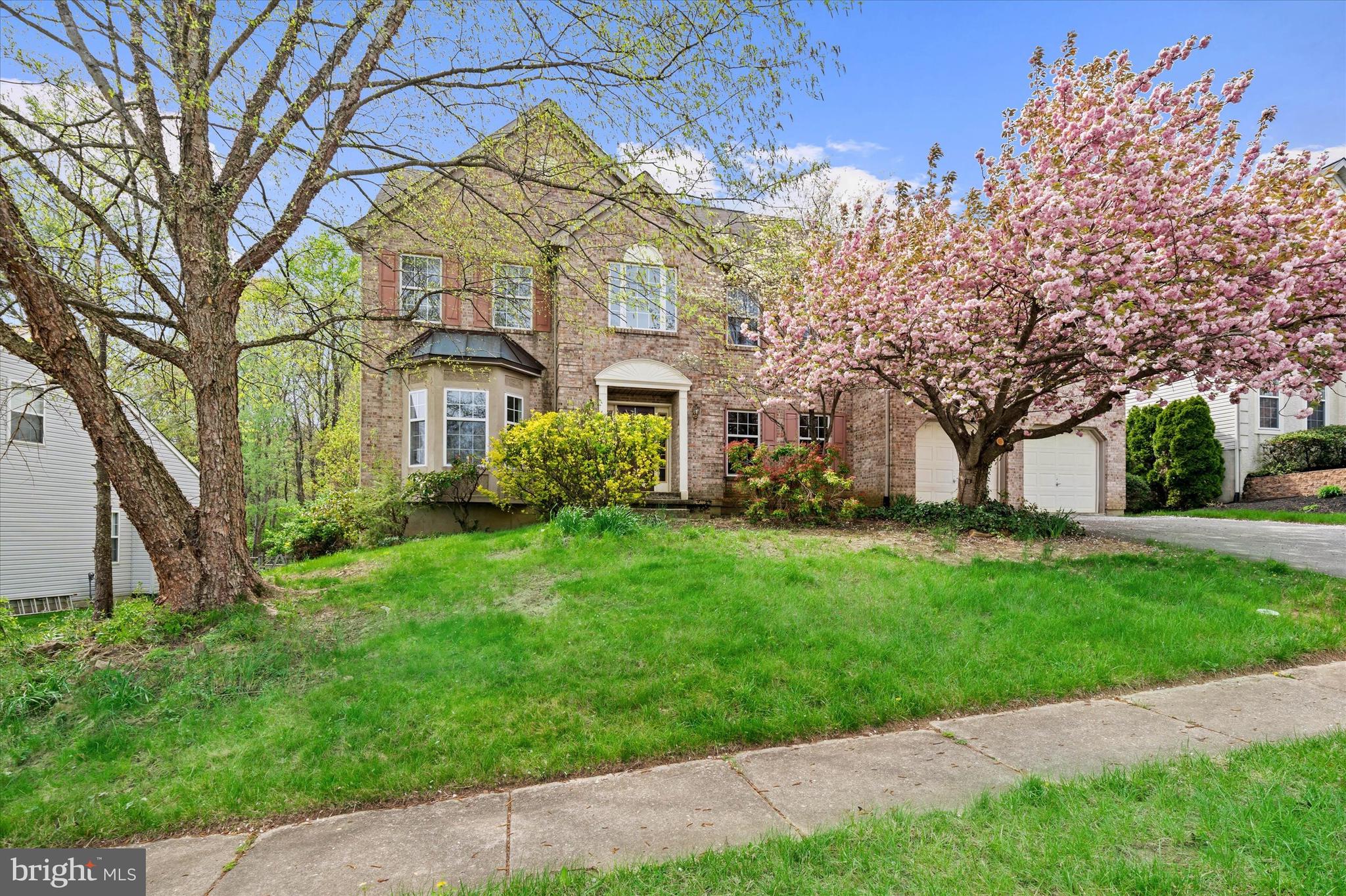 14 LYNAM LOOKOUT DRIVE