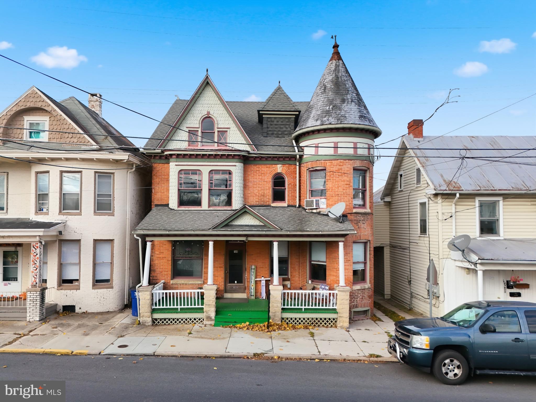 106 E KING STREET