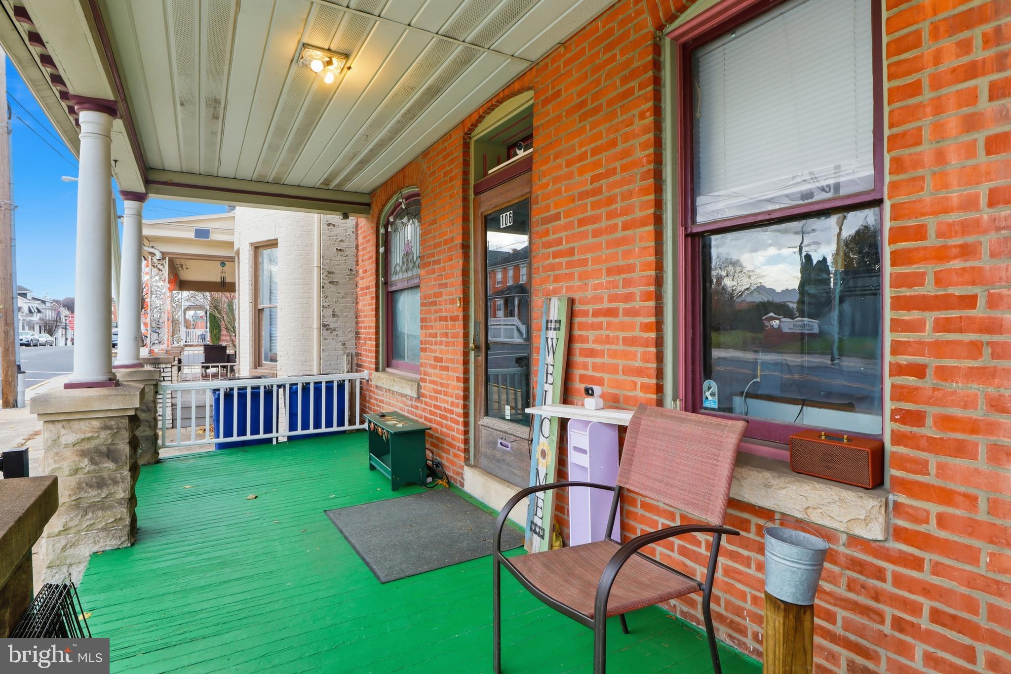 106 E KING STREET