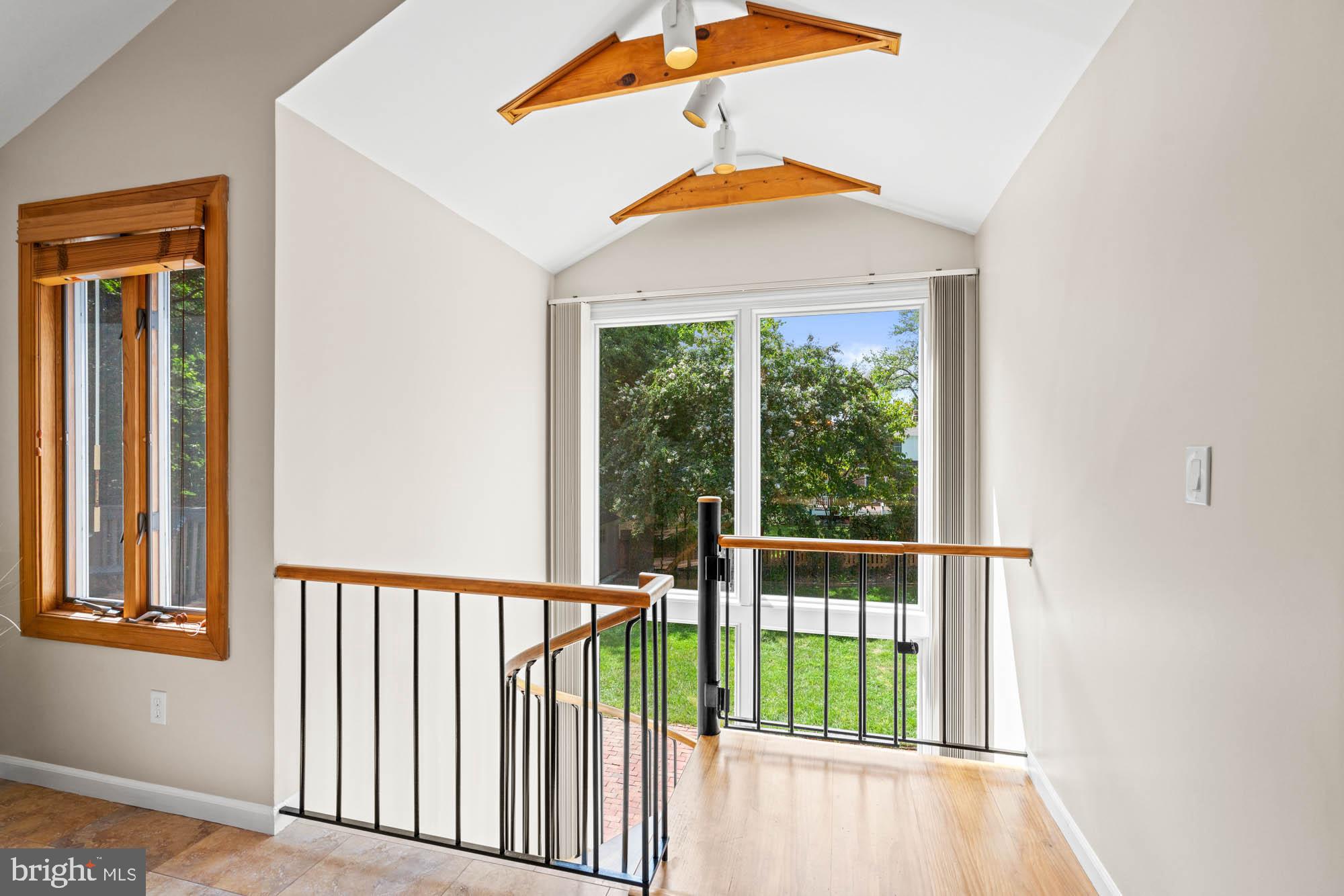 COUNTRY CLUB PARK - Residential