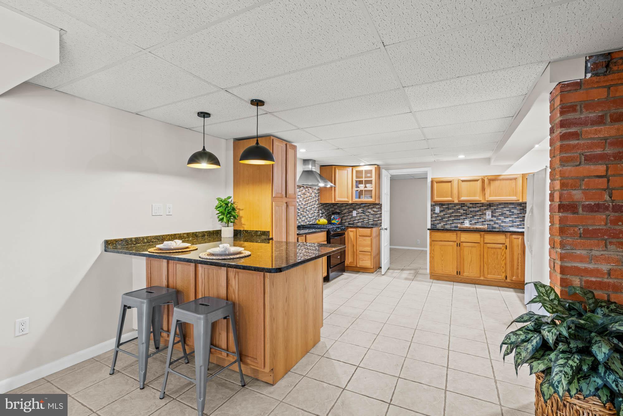 COUNTRY CLUB PARK - Residential