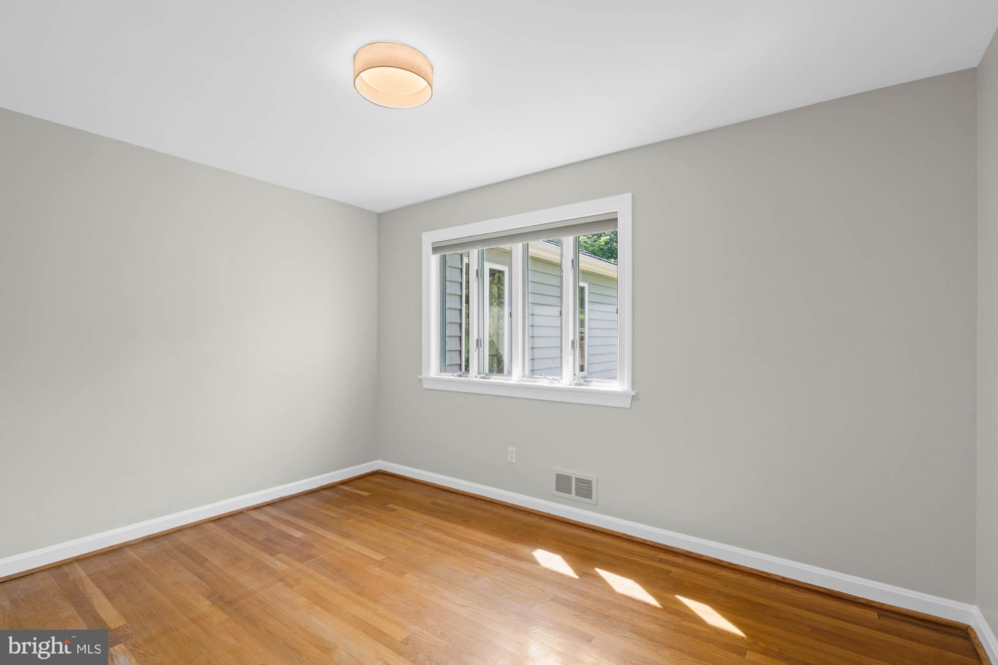 COUNTRY CLUB PARK - Residential