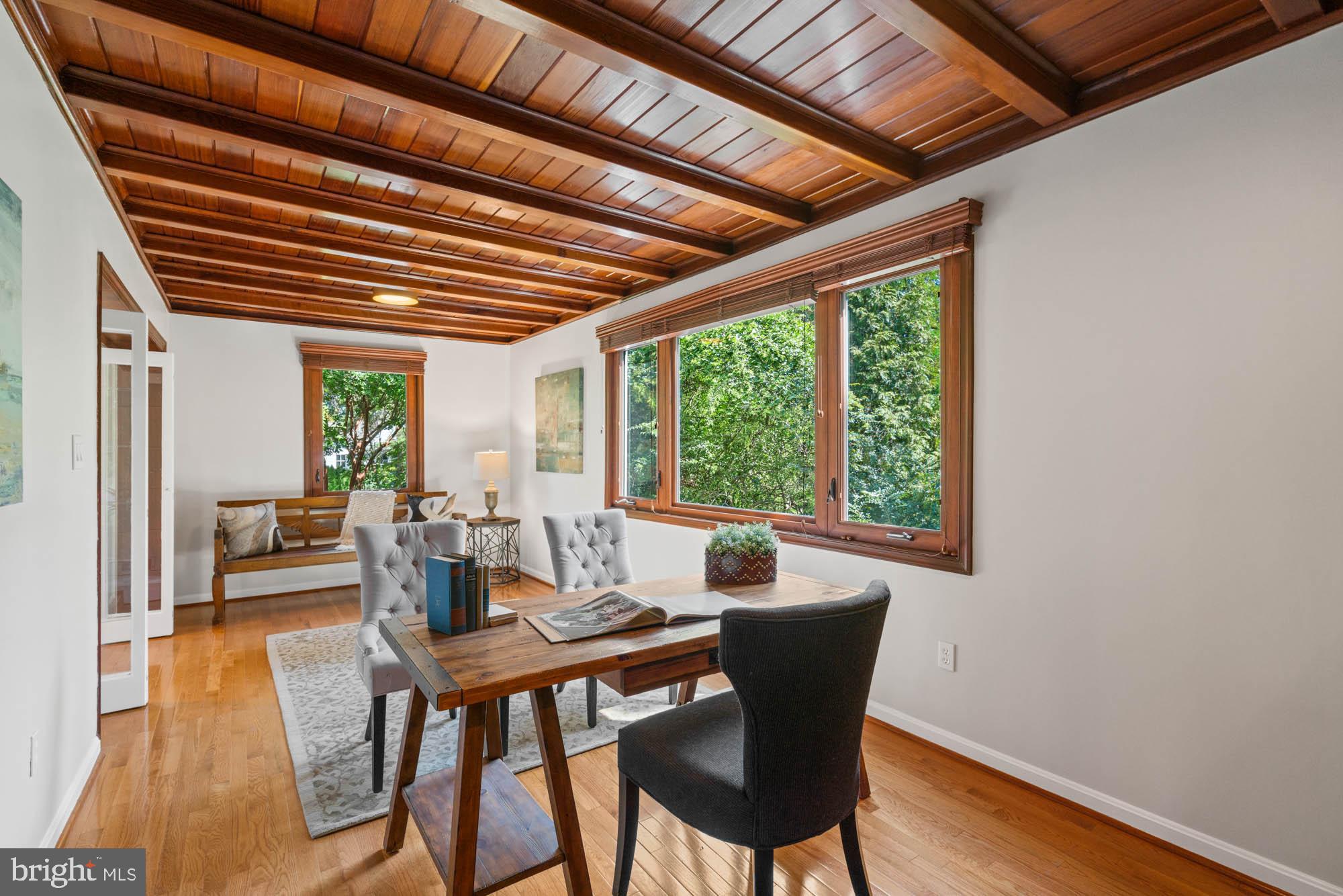 COUNTRY CLUB PARK - Residential