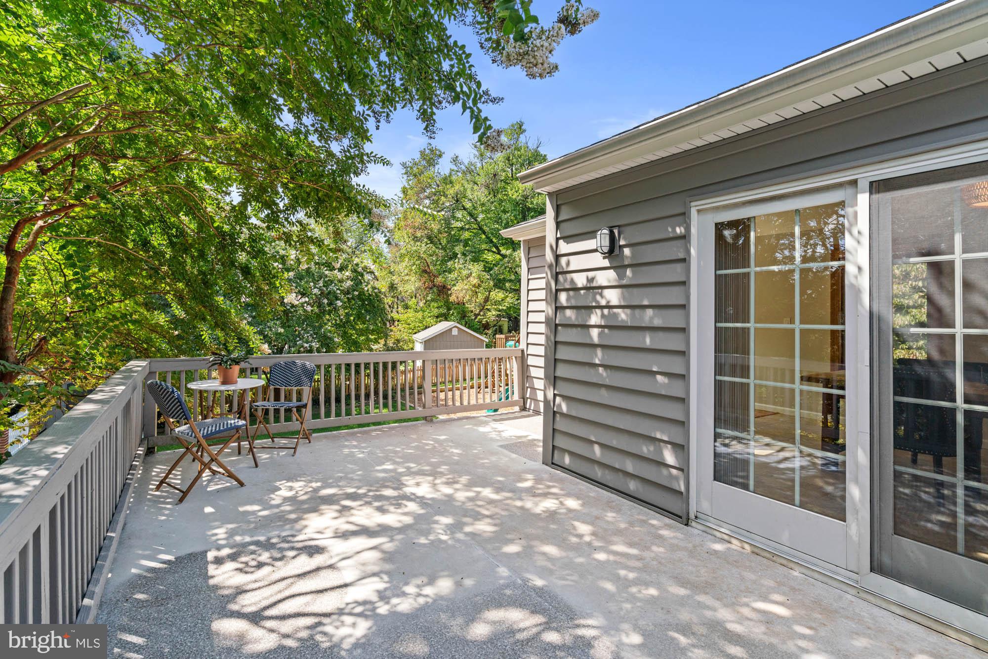 COUNTRY CLUB PARK - Residential