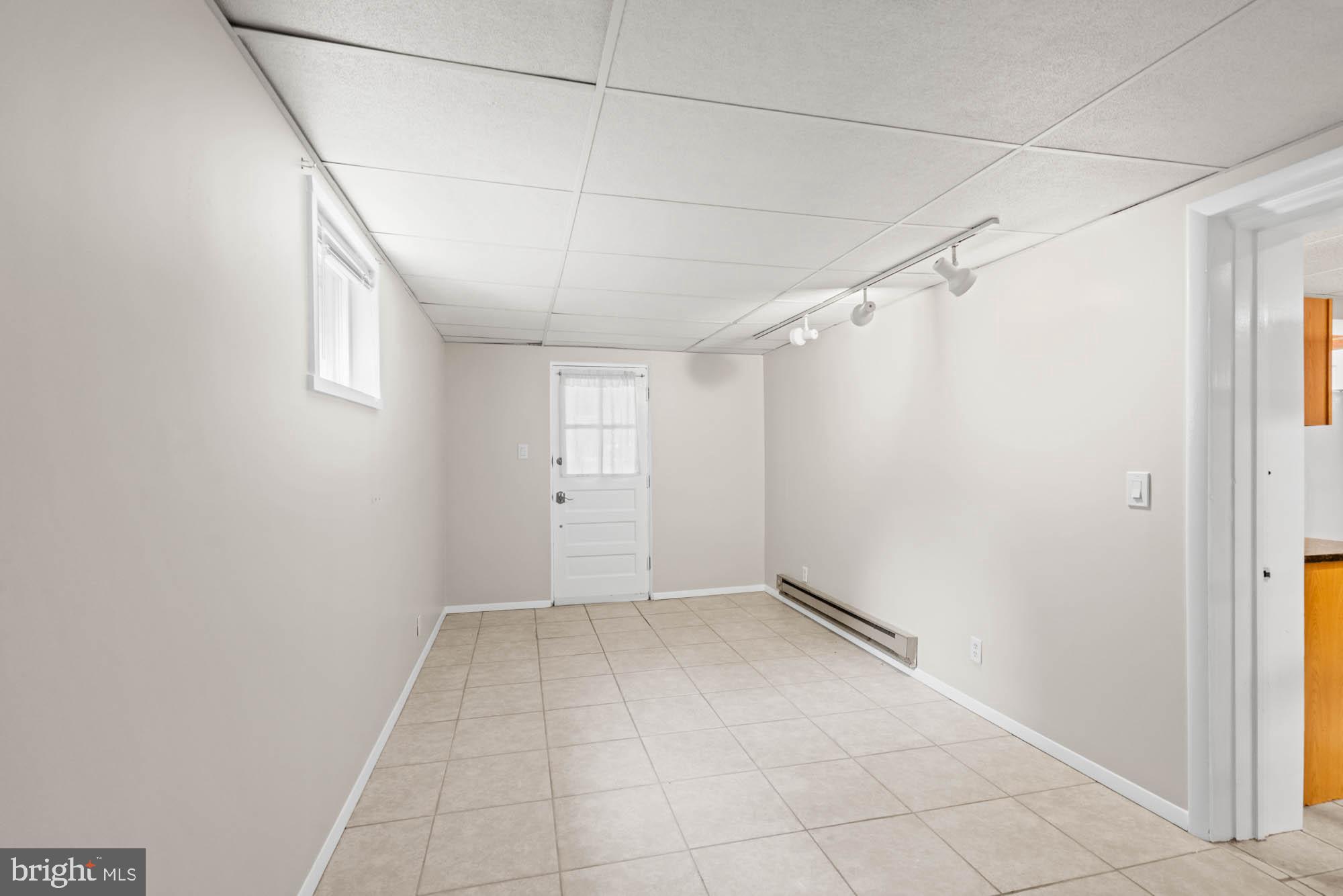 COUNTRY CLUB PARK - Residential