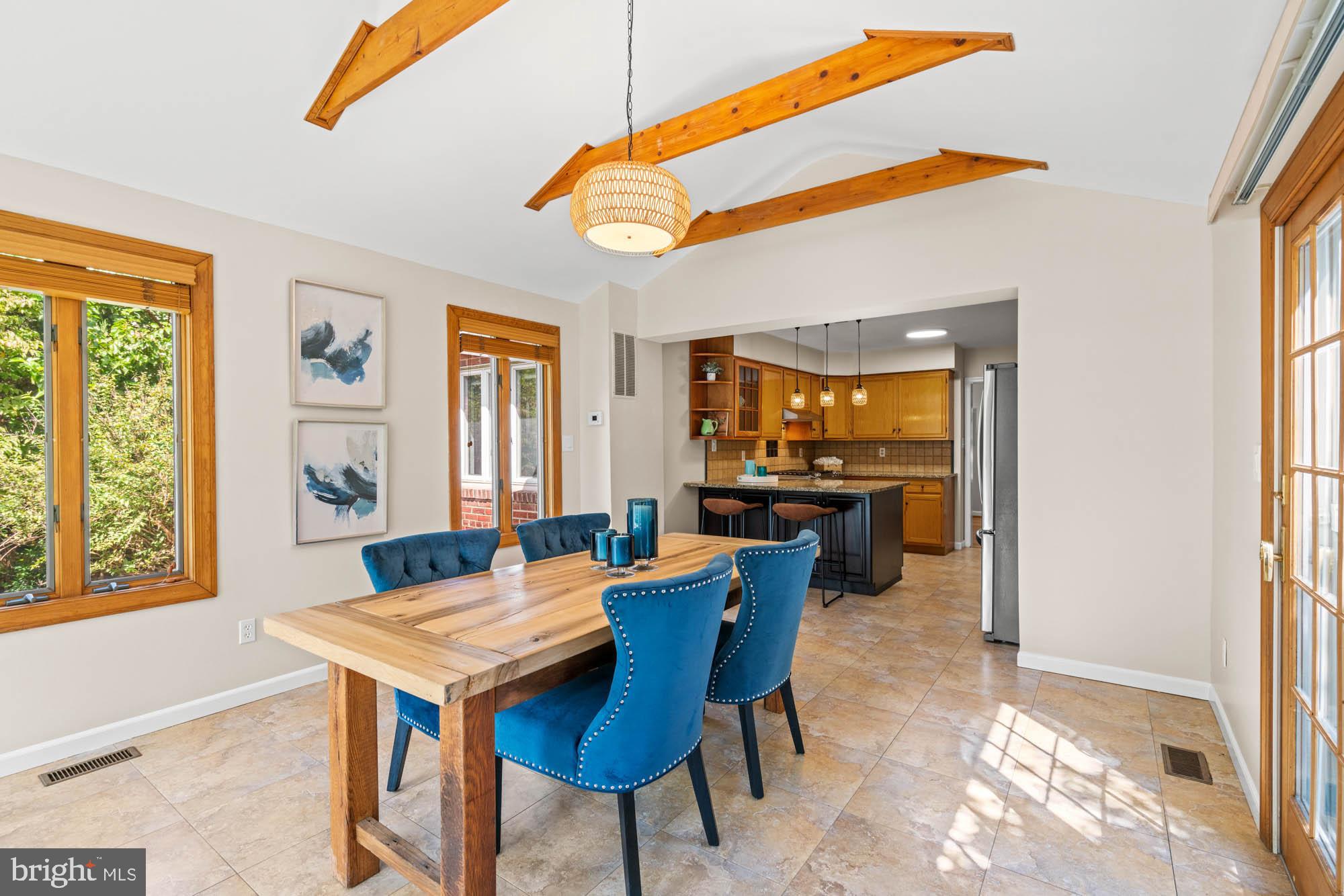 COUNTRY CLUB PARK - Residential