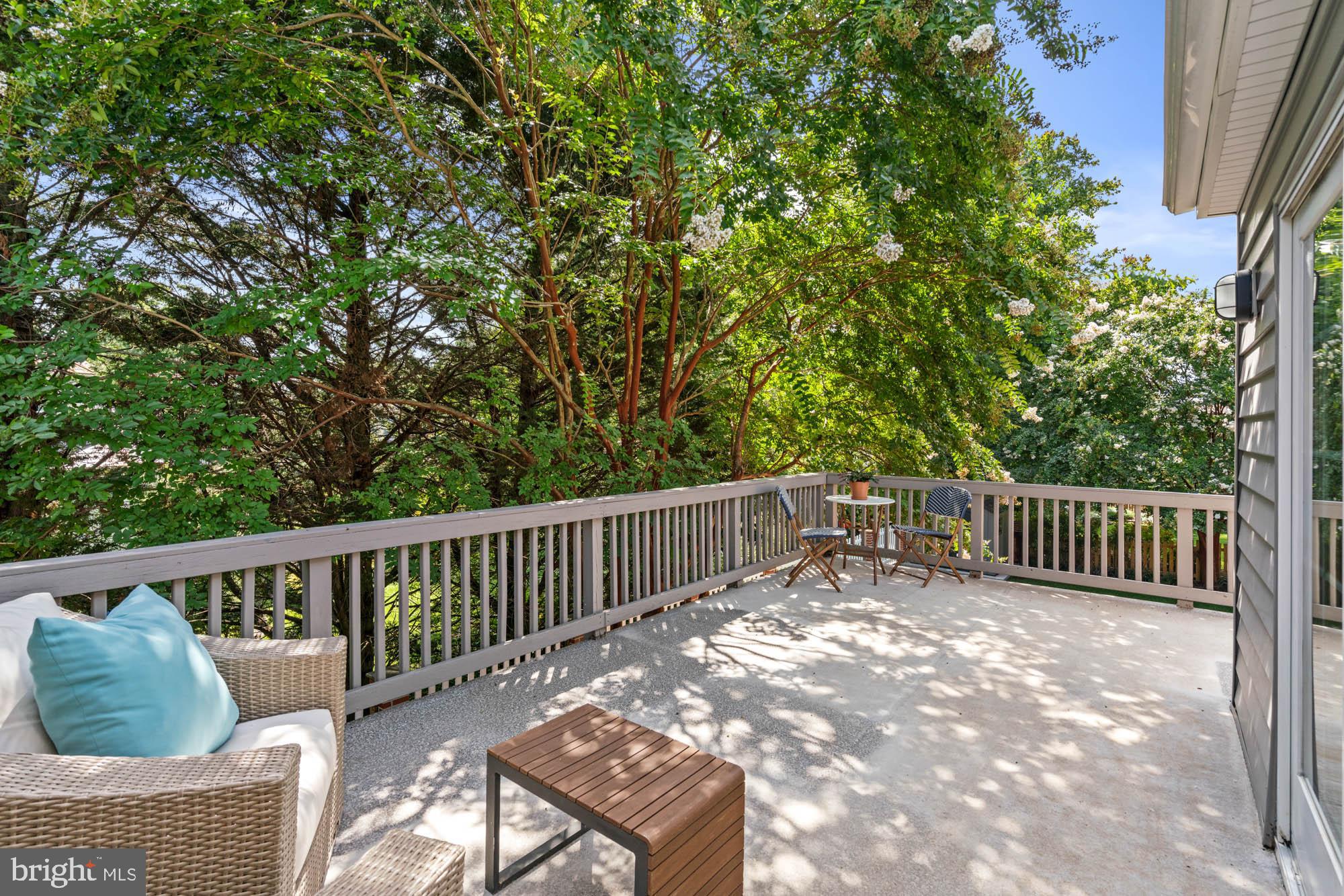 COUNTRY CLUB PARK - Residential