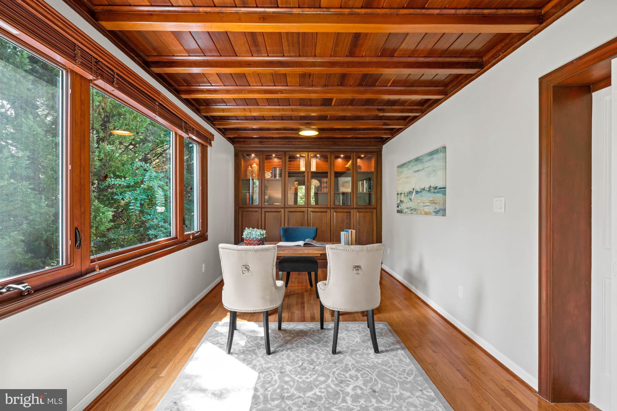 COUNTRY CLUB PARK - Residential