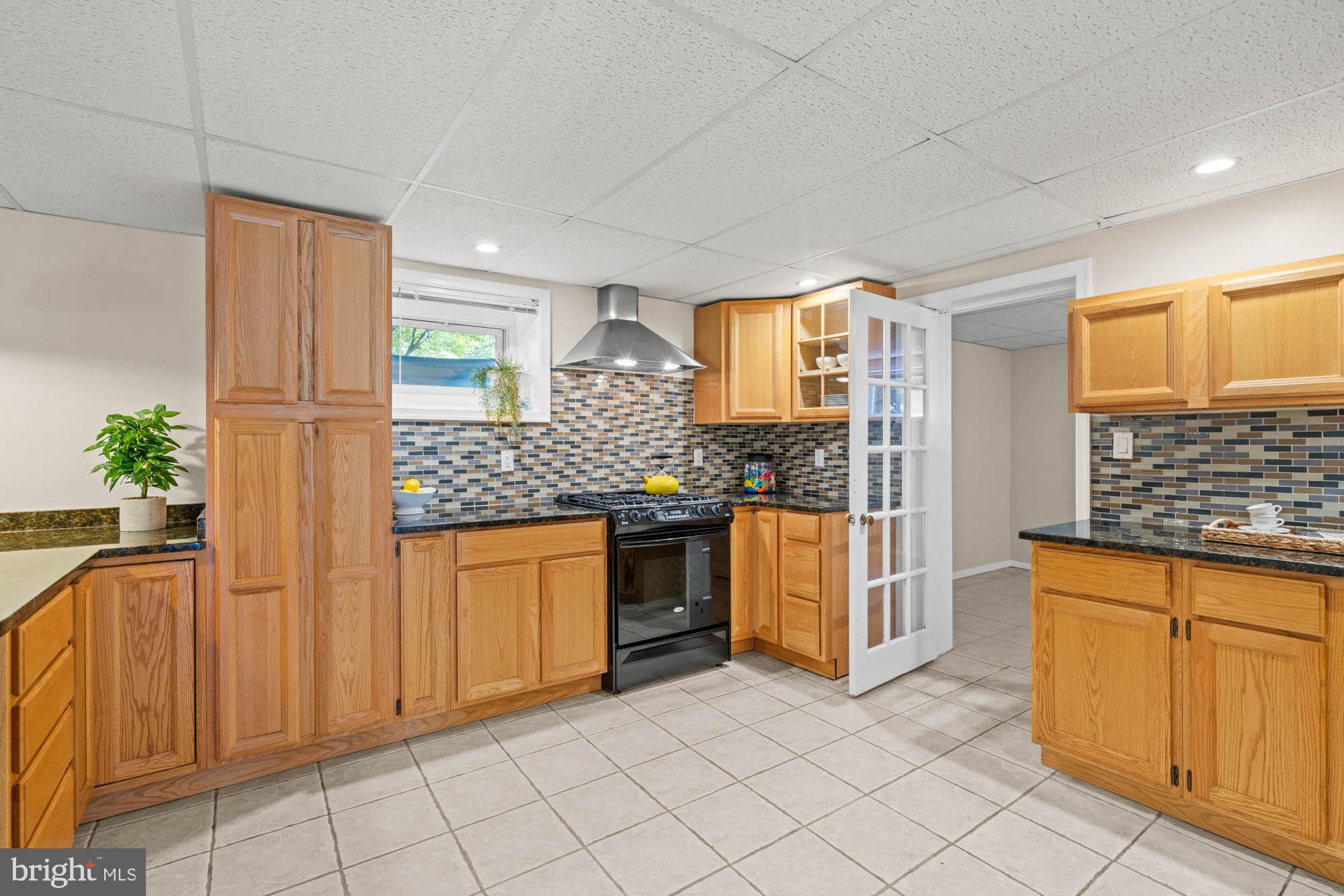 COUNTRY CLUB PARK - Residential