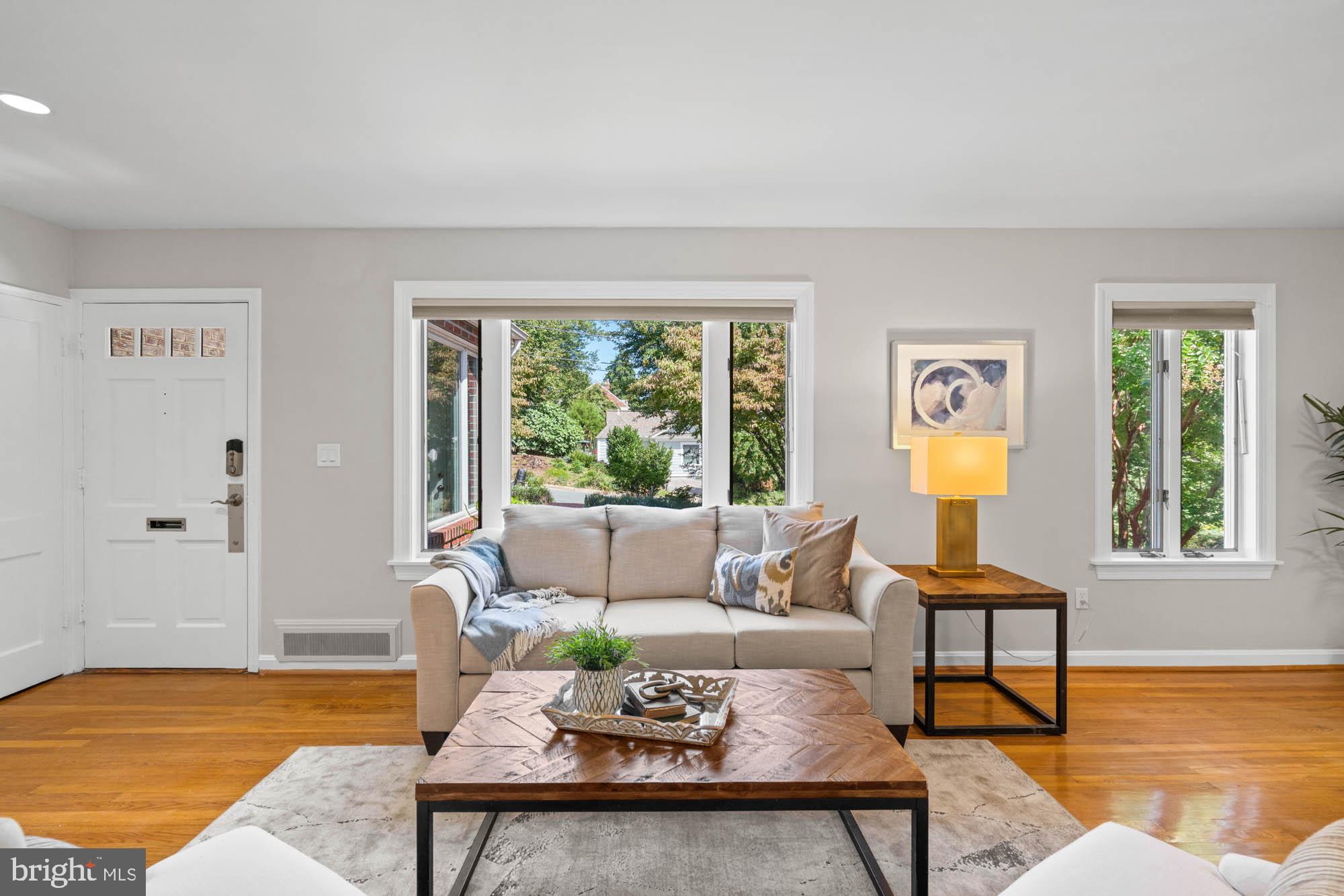 COUNTRY CLUB PARK - Residential