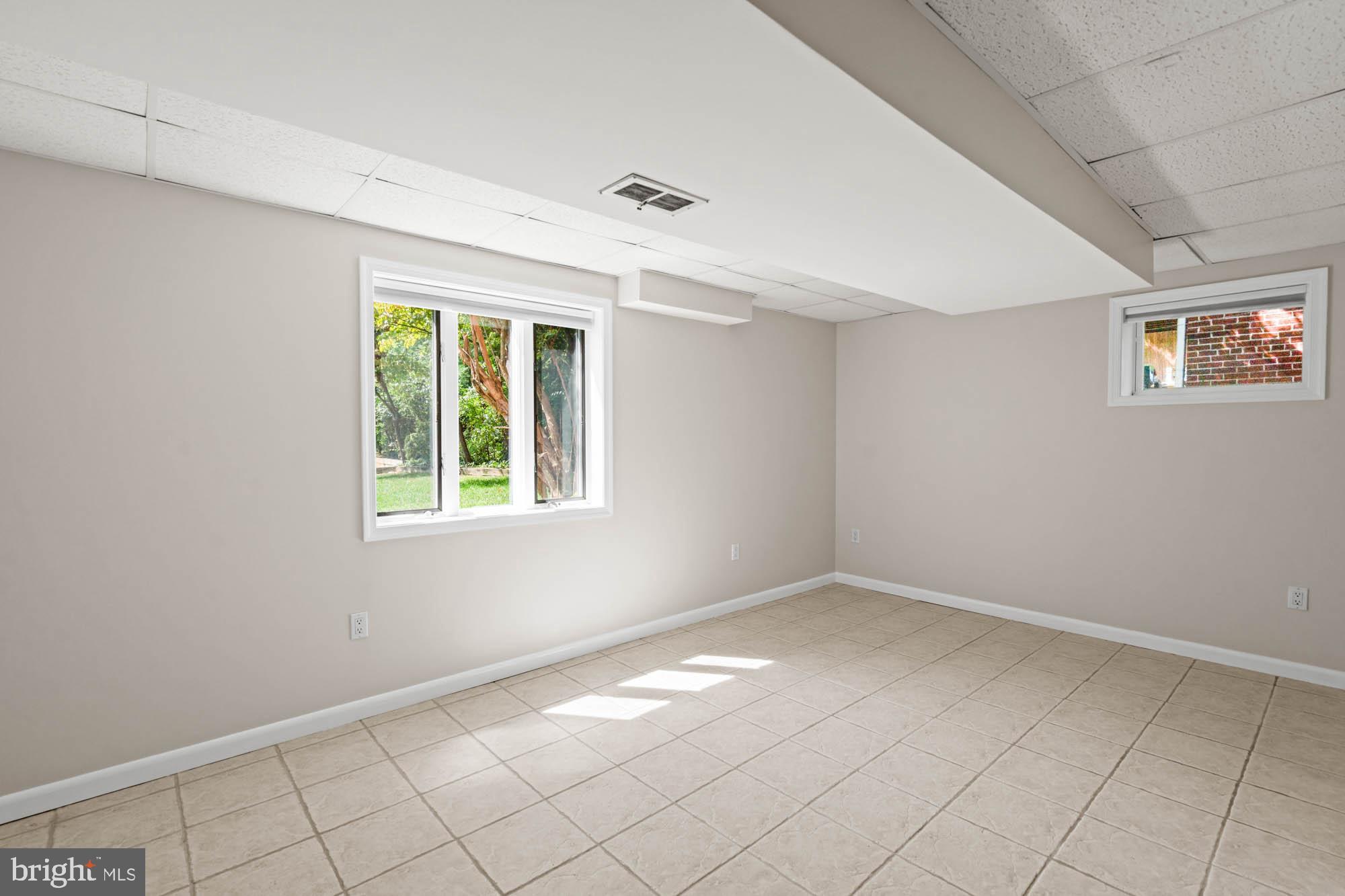 COUNTRY CLUB PARK - Residential