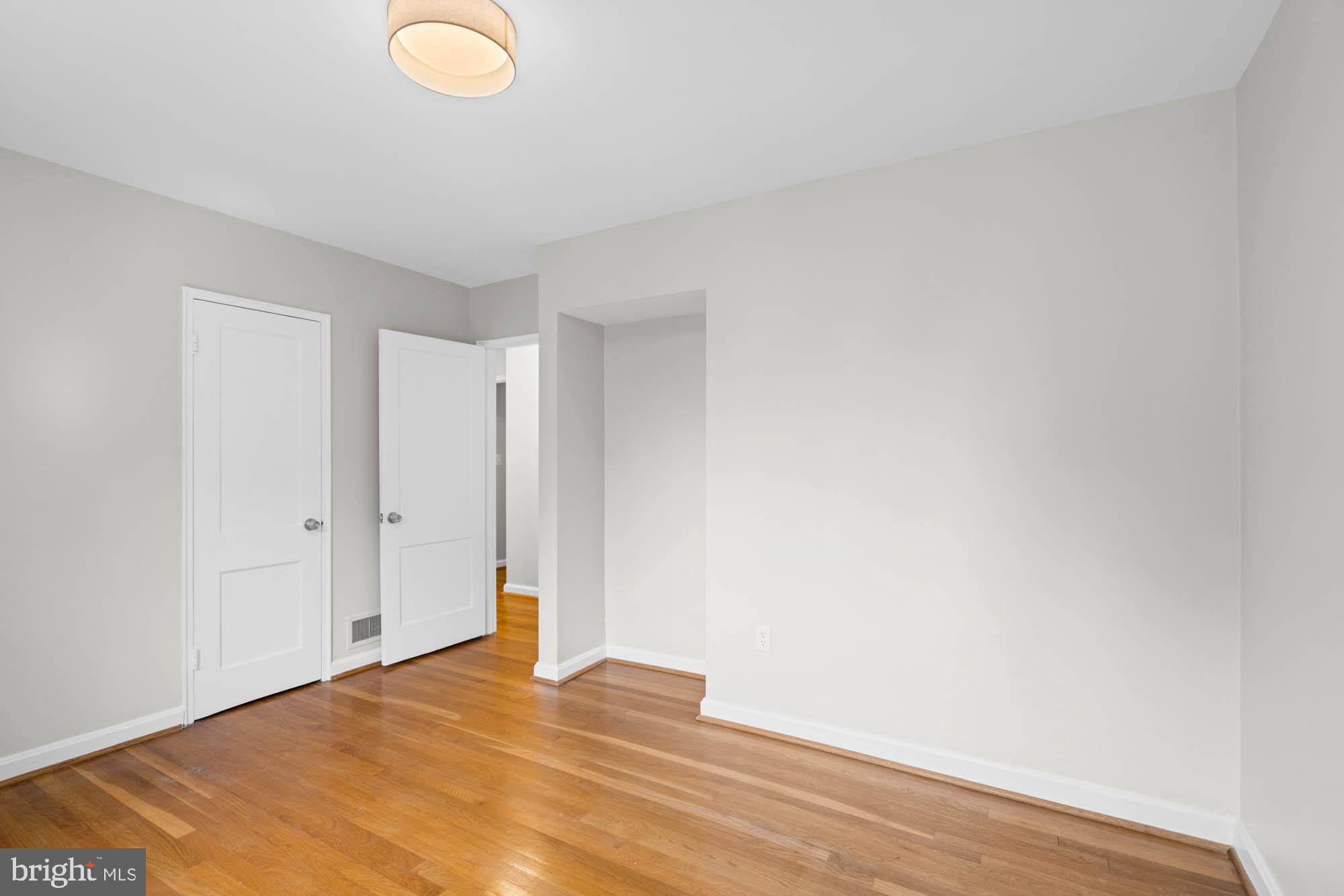 COUNTRY CLUB PARK - Residential