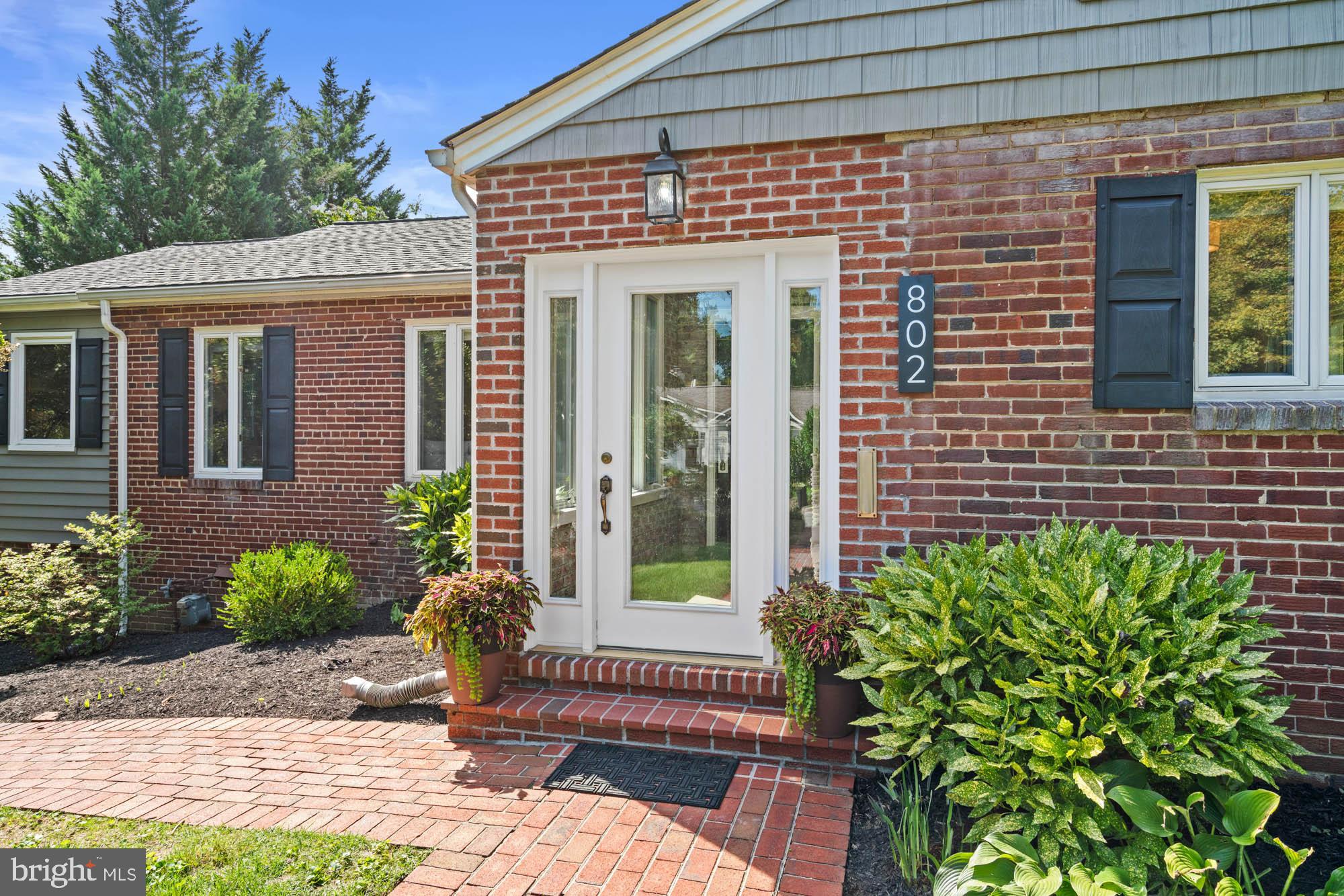 COUNTRY CLUB PARK - Residential